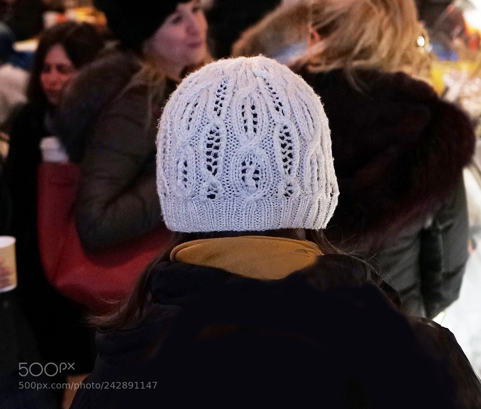Sony a6500 sample photo. A line at a photography