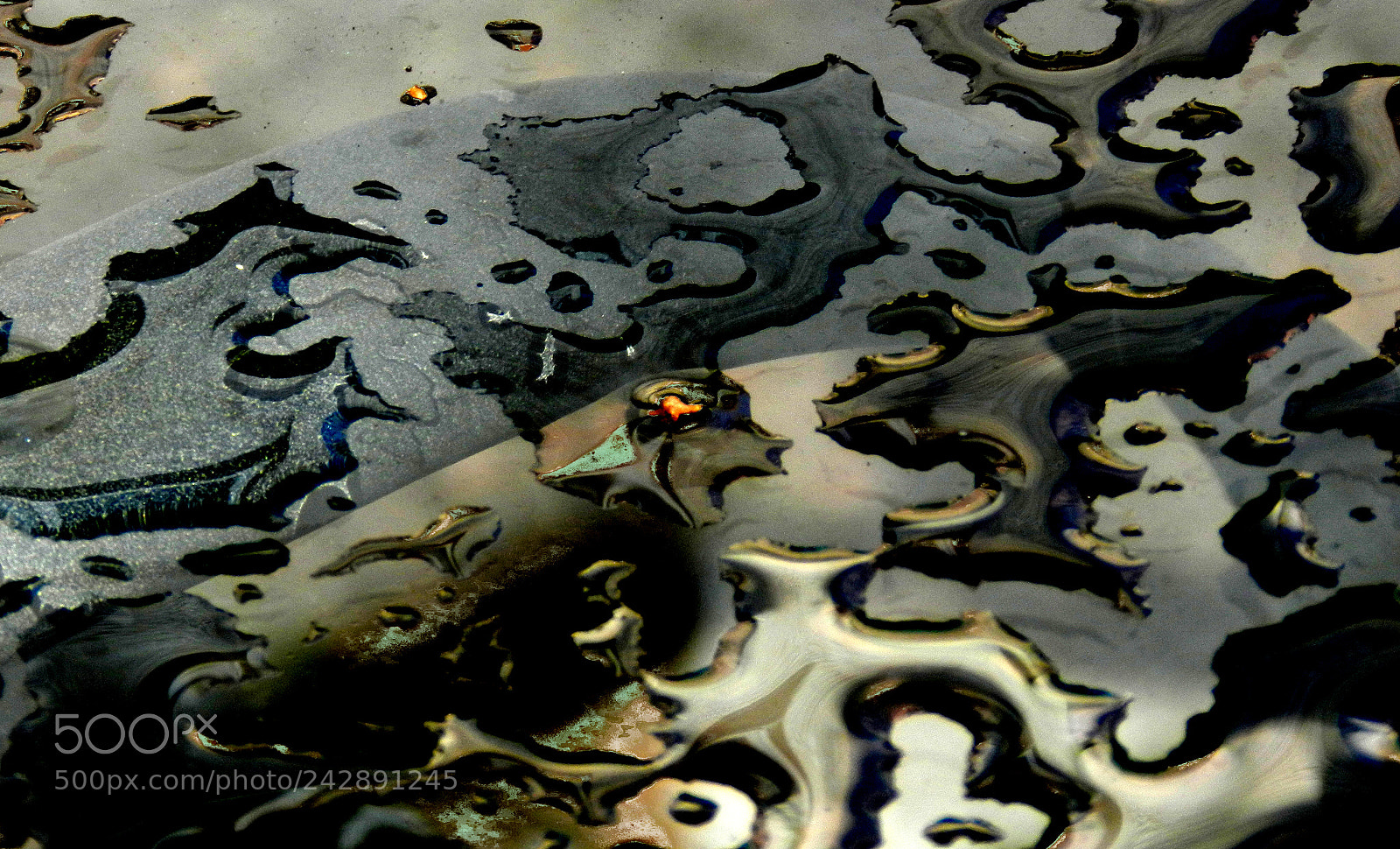 Nikon Coolpix P500 sample photo. Abstracts on wet glass 1 photography