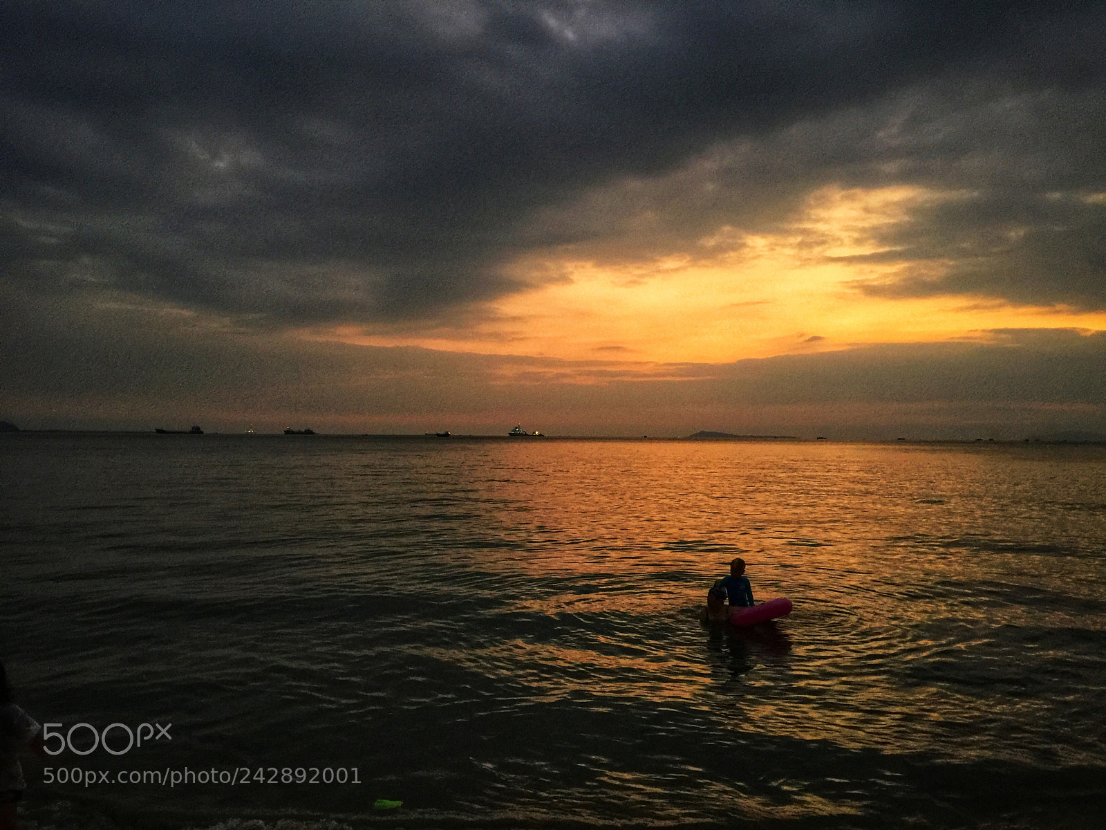Apple iPhone 6 Plus sample photo. Sunset in sanya photography