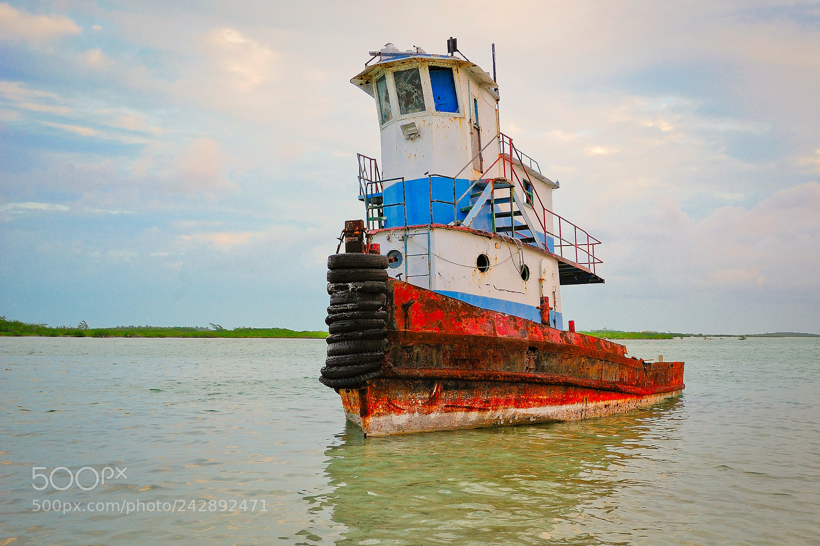 Nikon D3 sample photo. Old tug boat photography