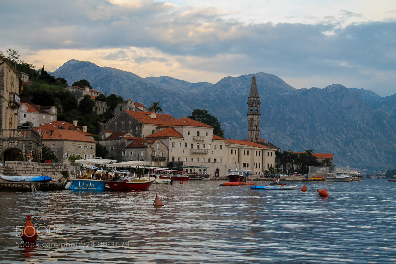 Canon EOS 1100D (EOS Rebel T3 / EOS Kiss X50) sample photo. Perast photography