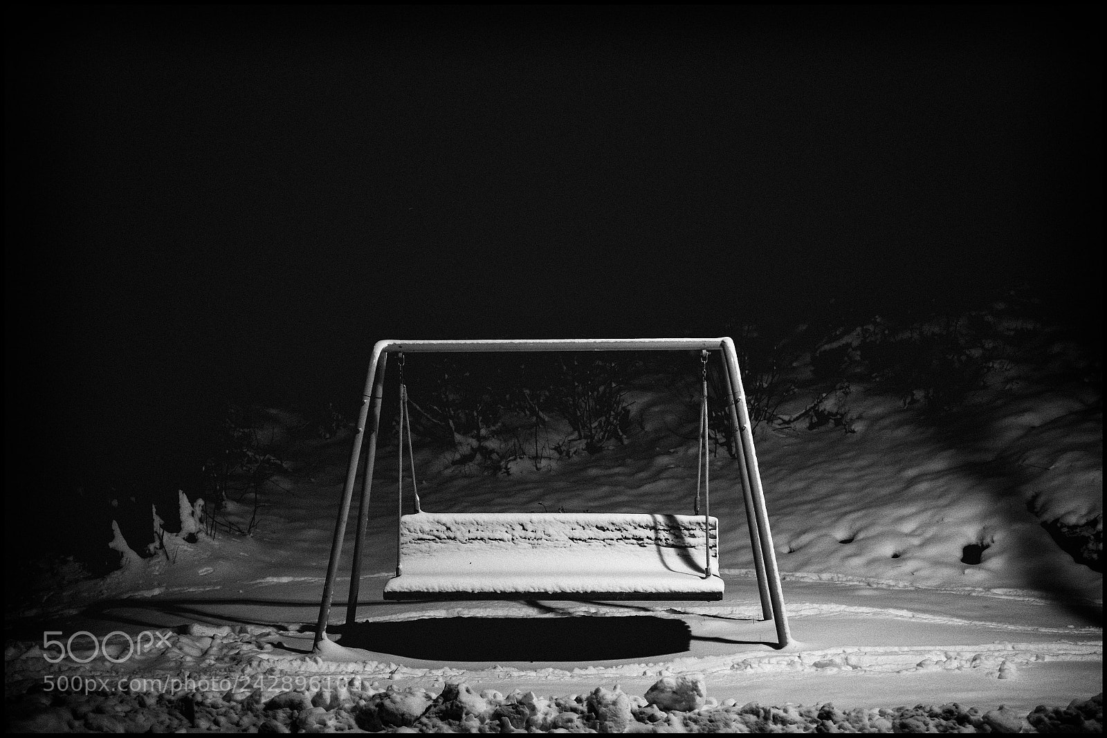 Fujifilm X-E1 sample photo. Finally some snow photography