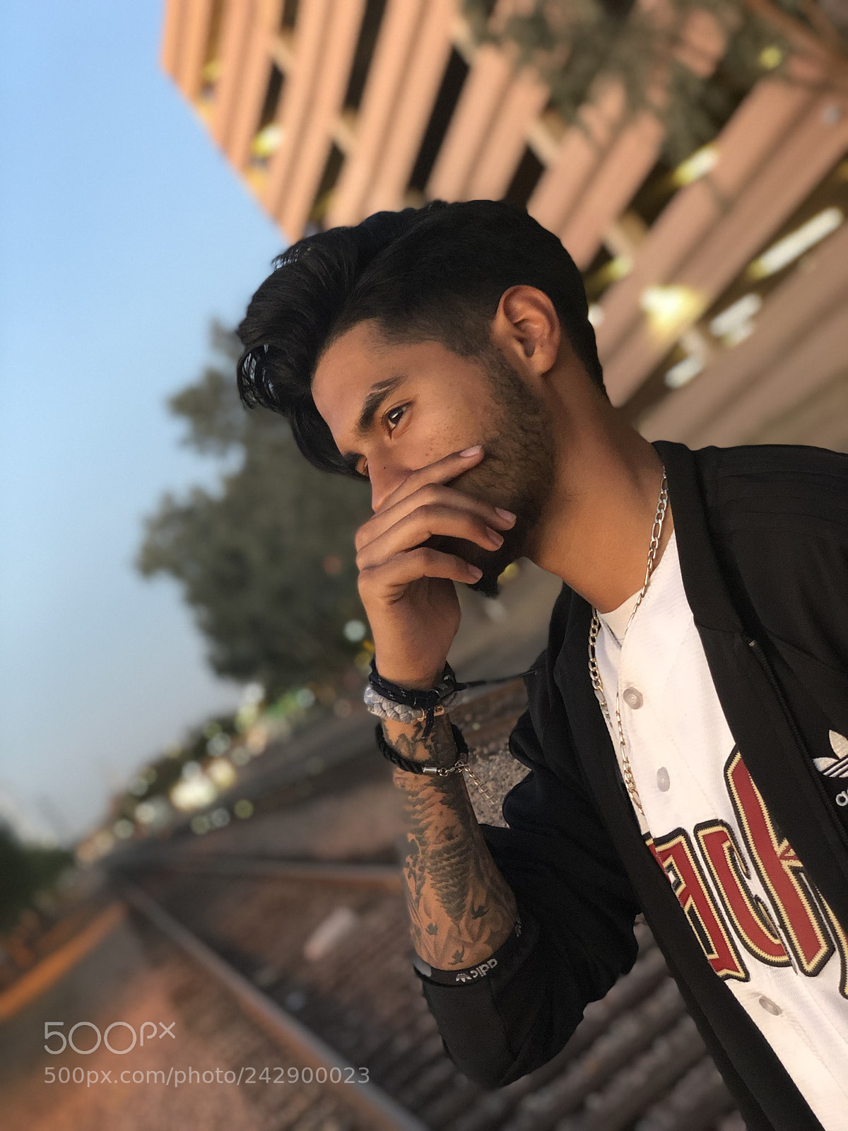 Apple iPhone X sample photo. Thinking of life photography