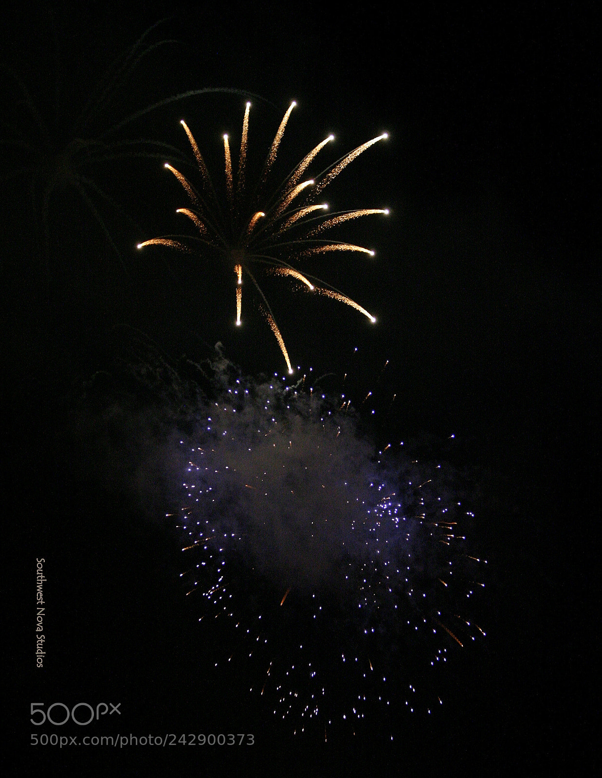 Canon EOS 350D (EOS Digital Rebel XT / EOS Kiss Digital N) sample photo. Fireworks photography