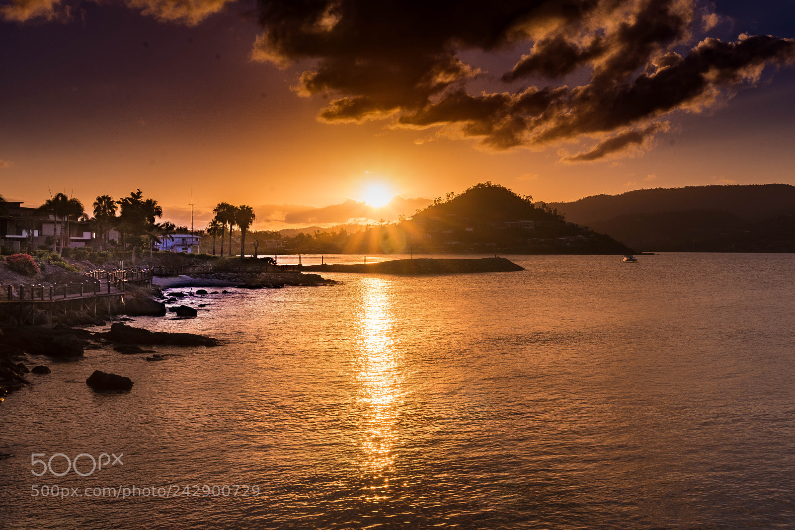 Sony a6300 sample photo. Airlie beach sunset photography