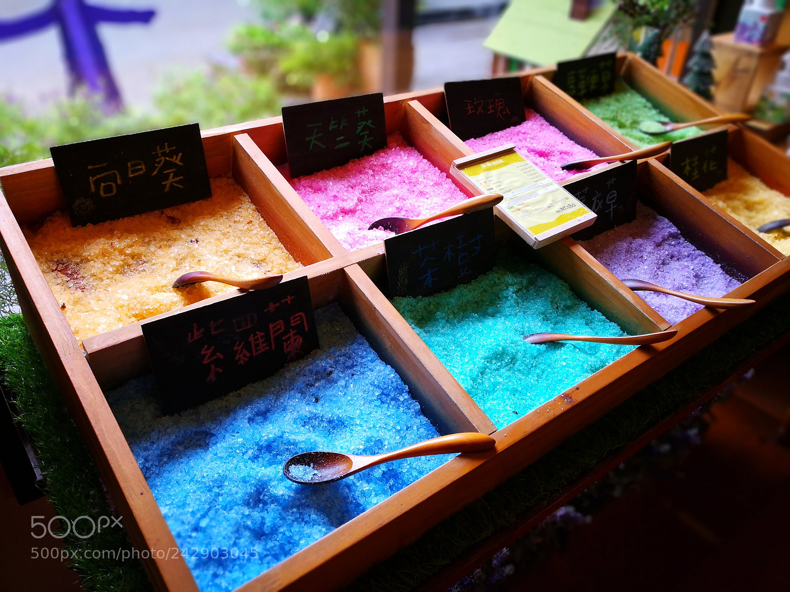 HUAWEI Mate 10 sample photo. Bathing salt photography