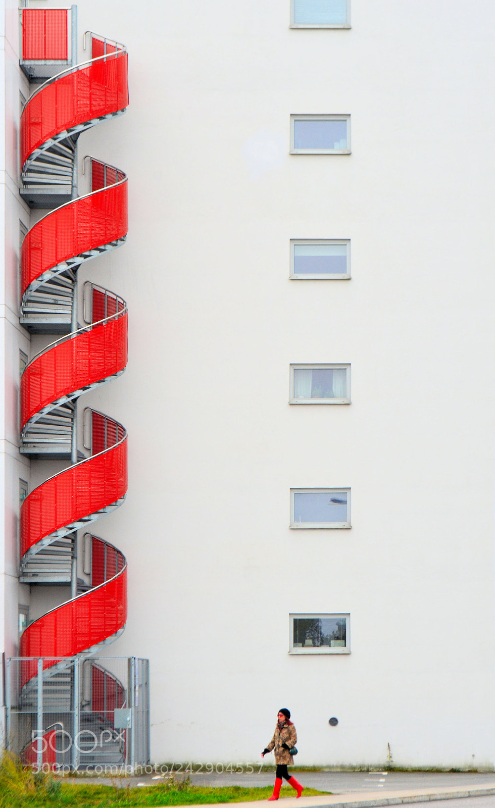 Nikon D5100 sample photo. According to red # 2 photography