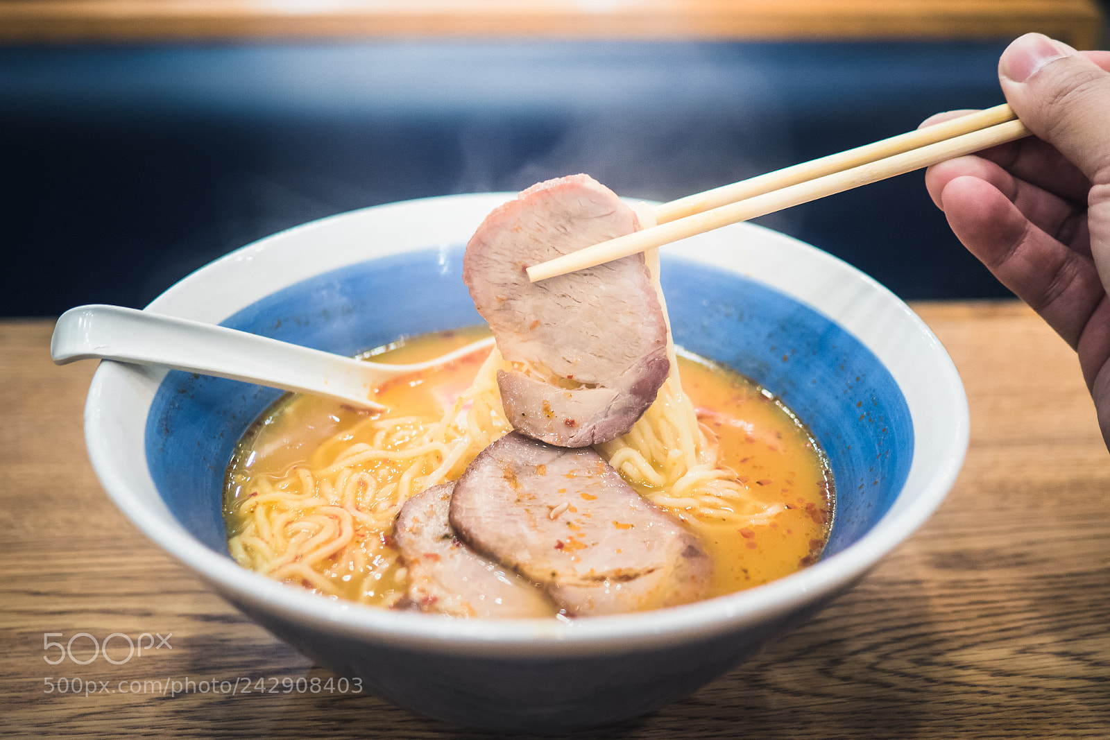 Olympus PEN-F sample photo. Japanese food having noodle photography