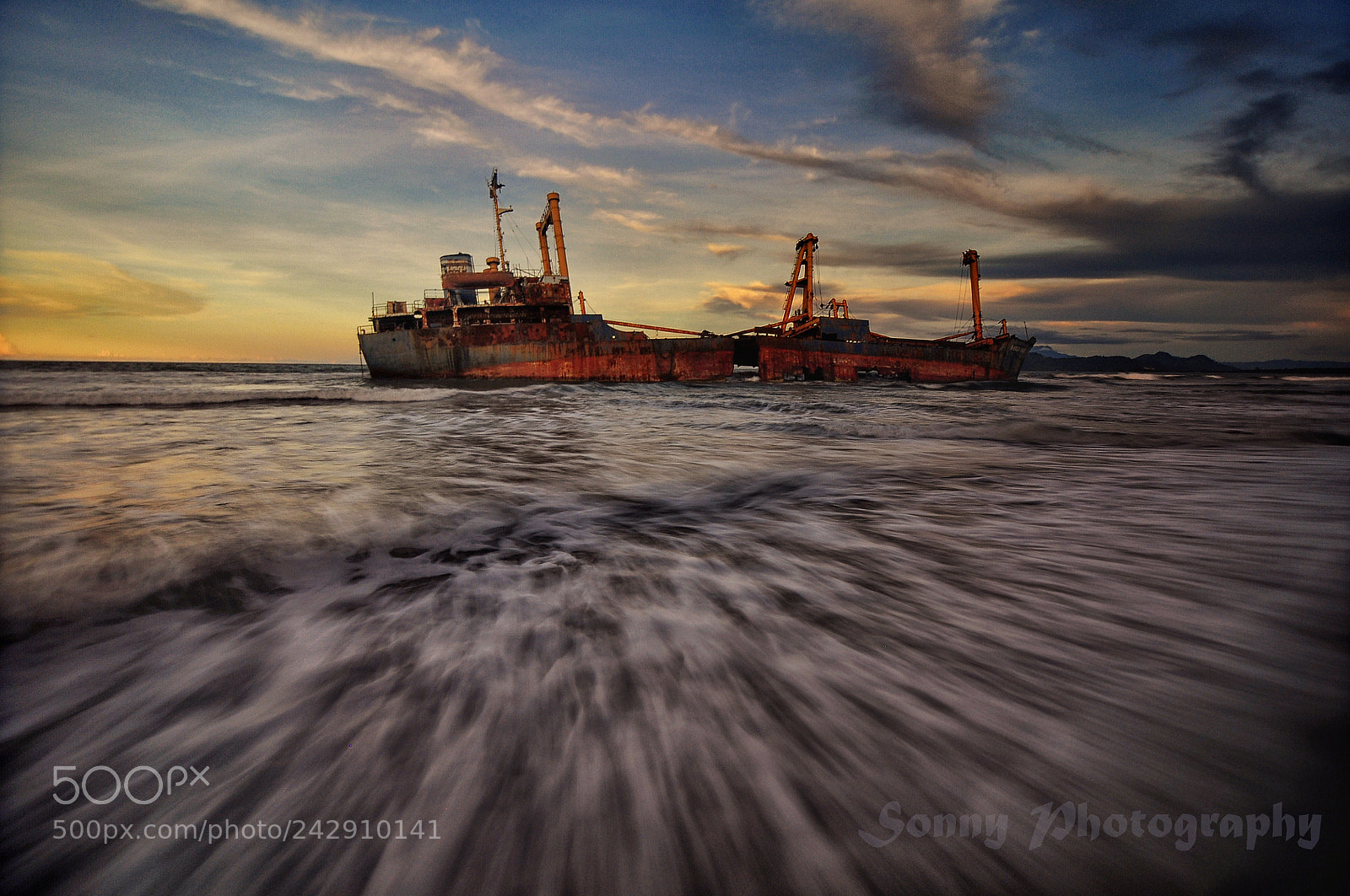 Nikon D90 sample photo. Broken ship photography