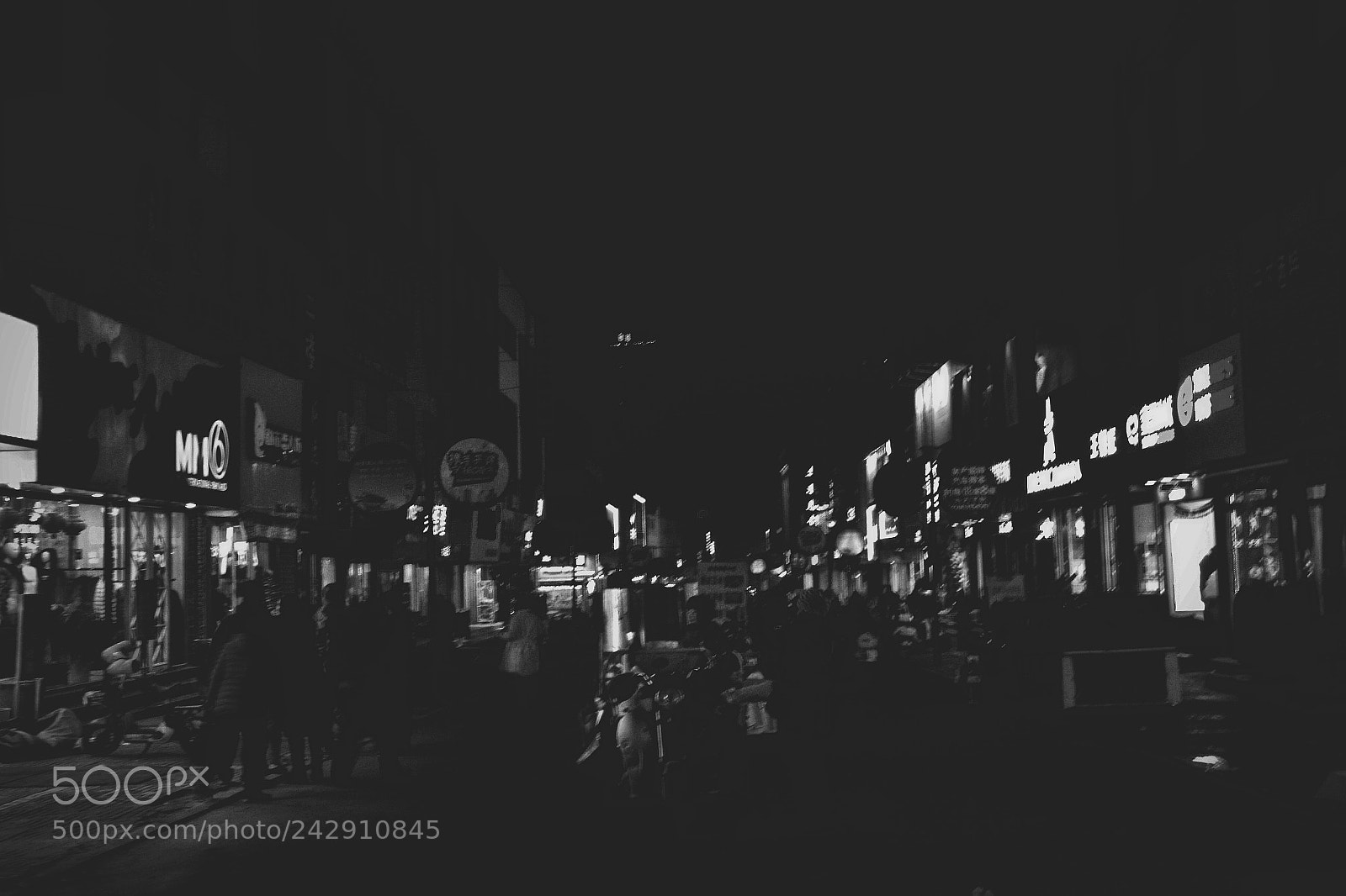 Canon EOS 60D sample photo. Night photography