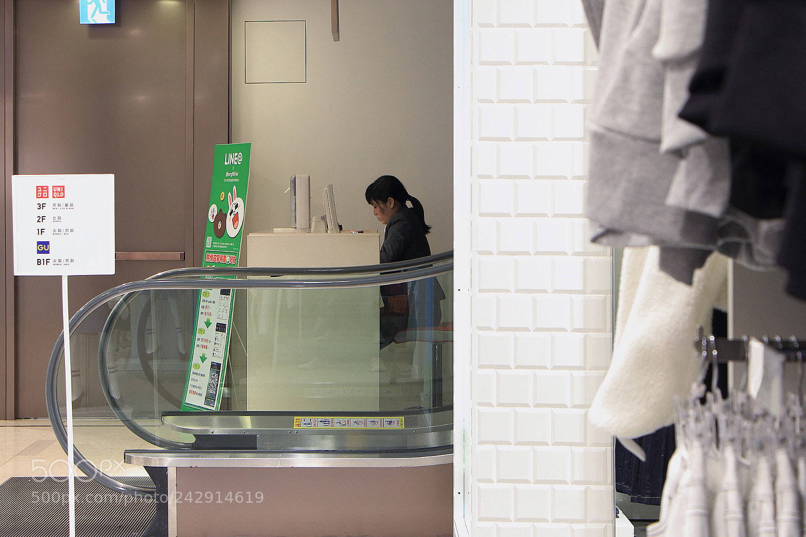 Canon EOS 650D (EOS Rebel T4i / EOS Kiss X6i) sample photo. #behind_faces photography