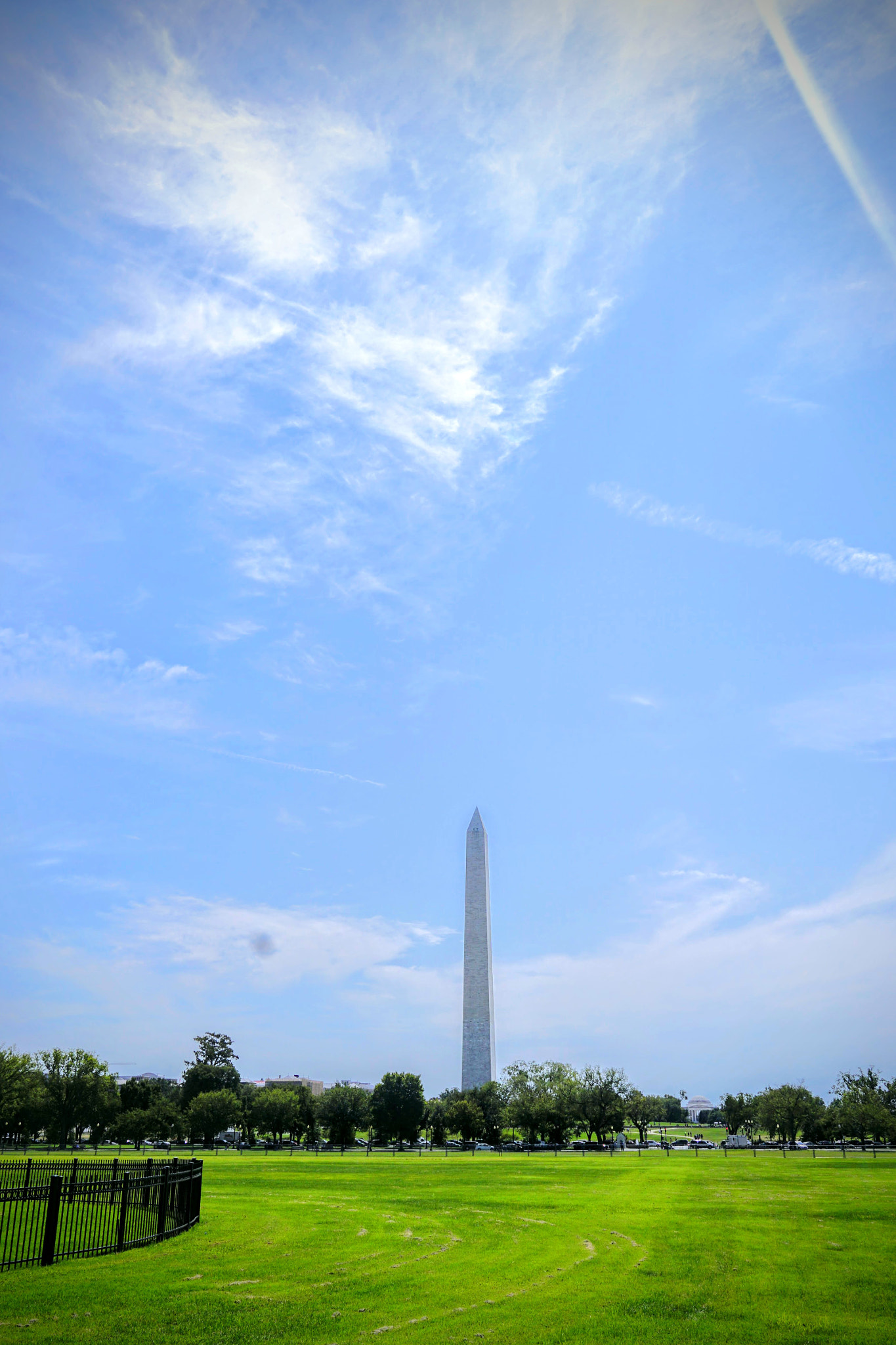 Sony a6300 + Sigma 19mm F2.8 EX DN sample photo. Washington monument photography