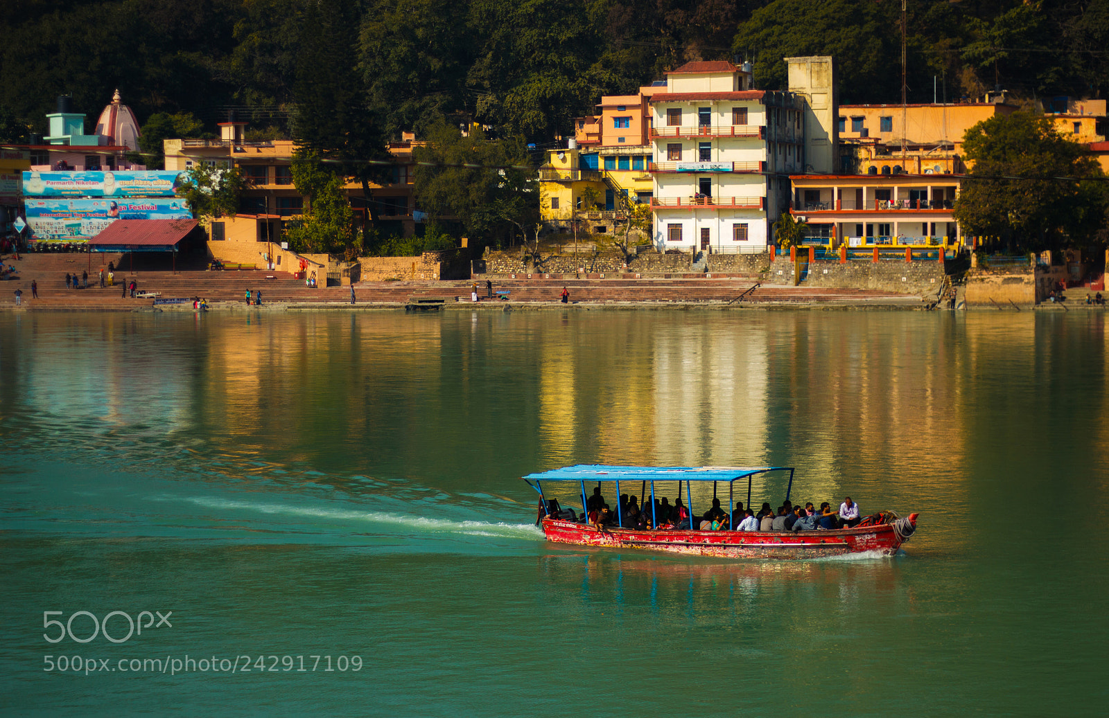 Canon EOS 550D (EOS Rebel T2i / EOS Kiss X4) sample photo. Boat ride in rishikesh photography