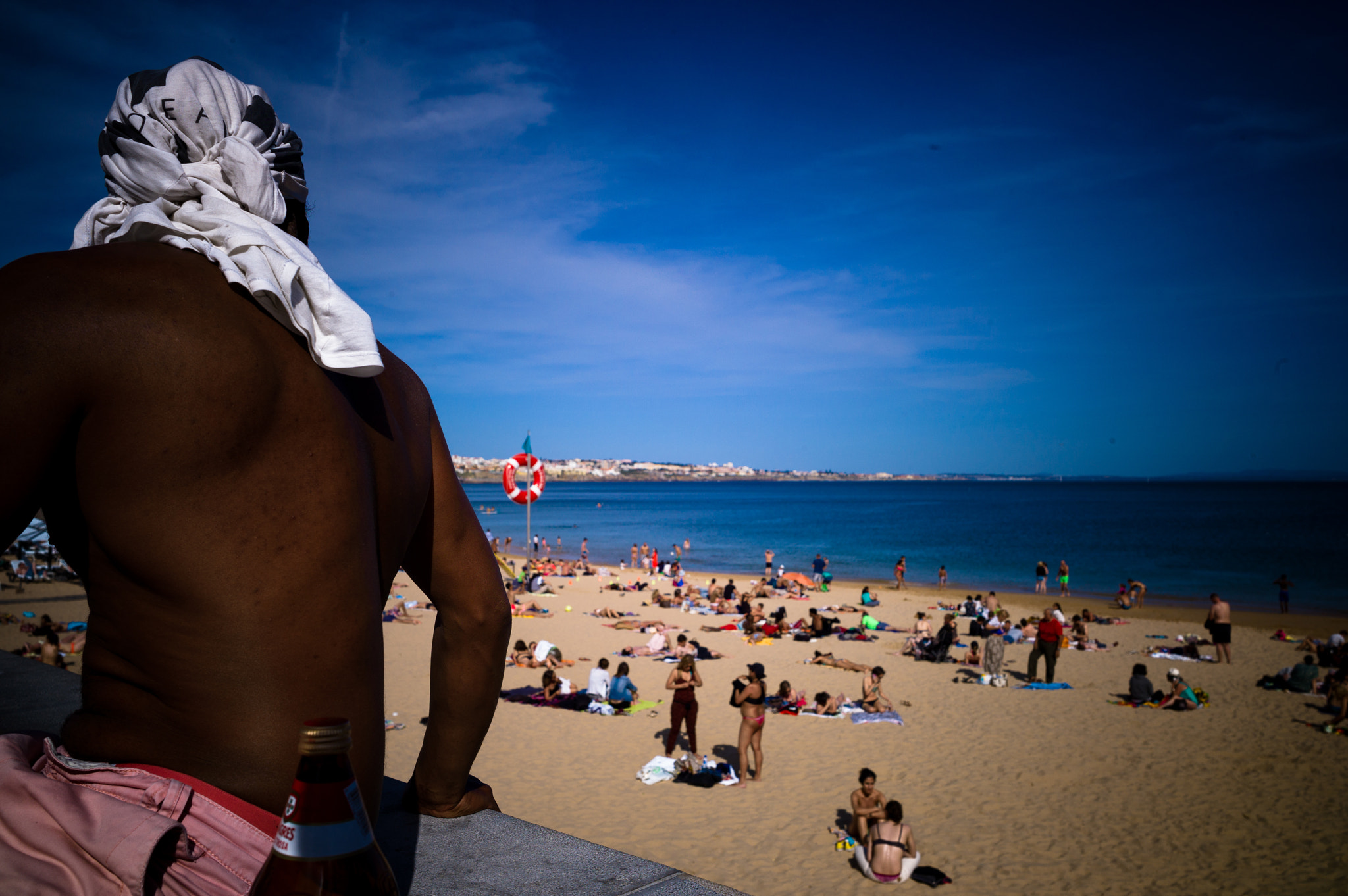 Leica Summicron-M 28mm F2 ASPH sample photo. A man - cascais portugal photography