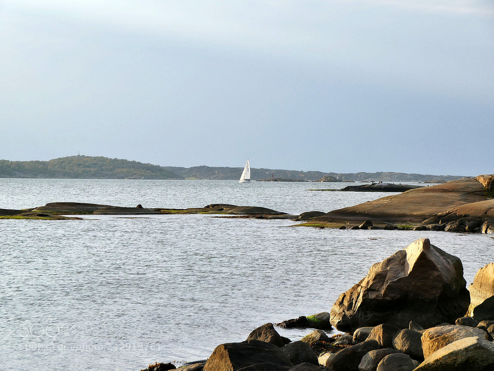 Panasonic Lumix DMC-G7 sample photo. Rocky shore photography
