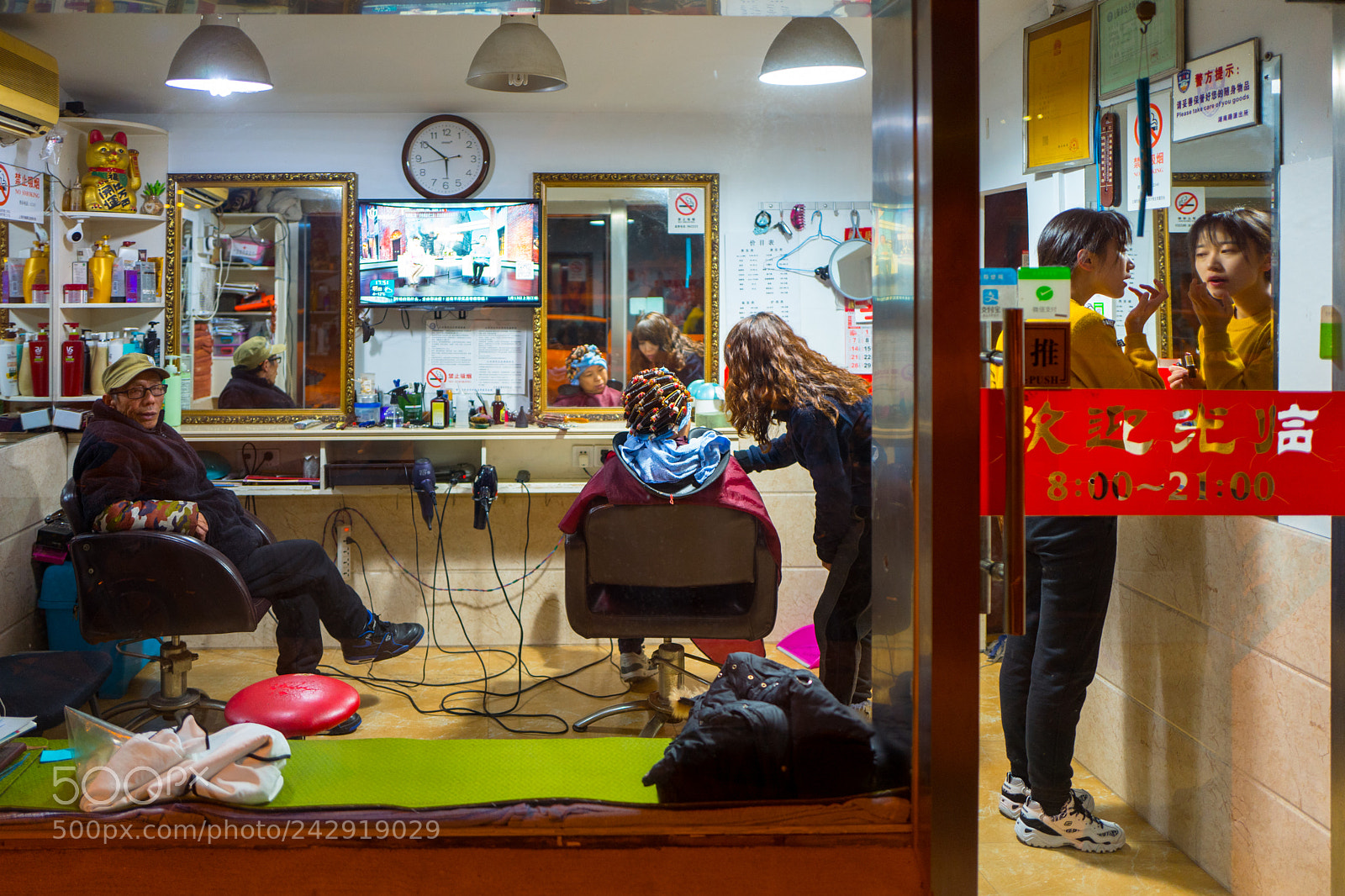 Leica Q (Typ 116) sample photo. So much going on photography