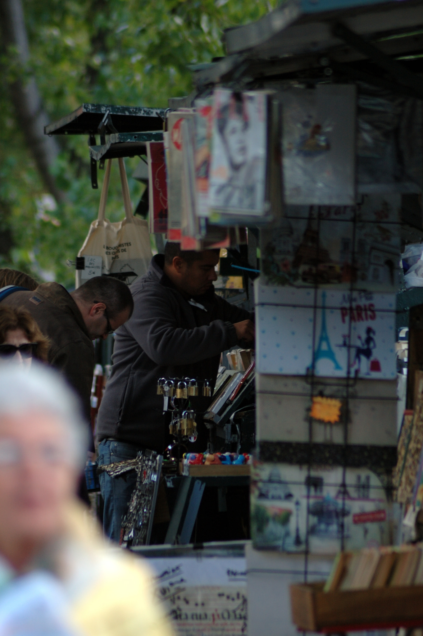 Nikon D70 sample photo. Streets of paris. photography