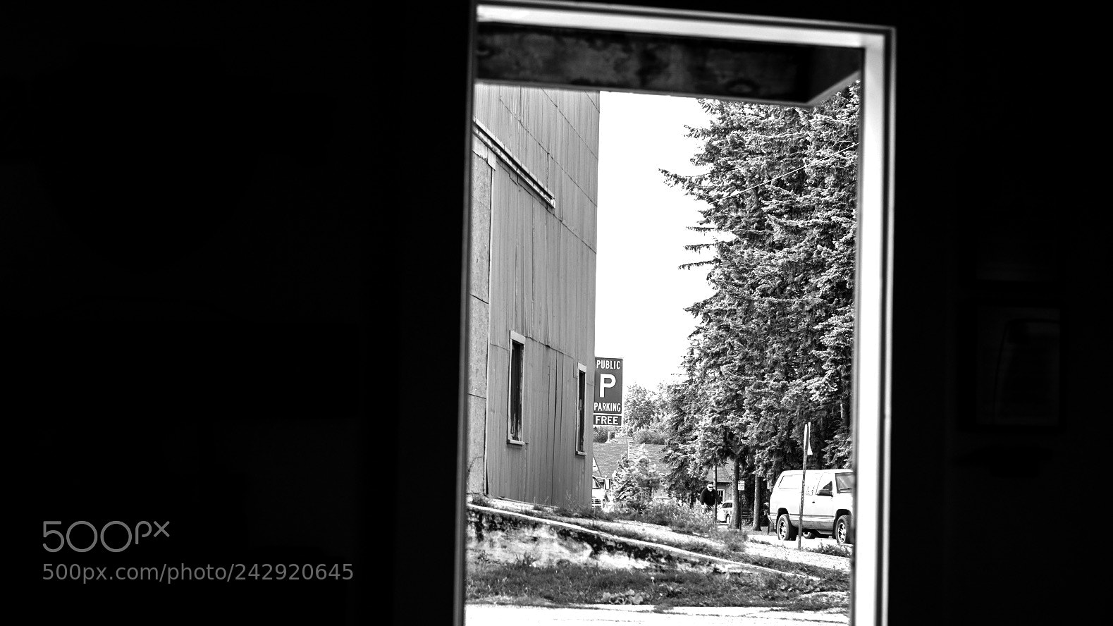 Fujifilm X-T10 sample photo. Public parking free photography