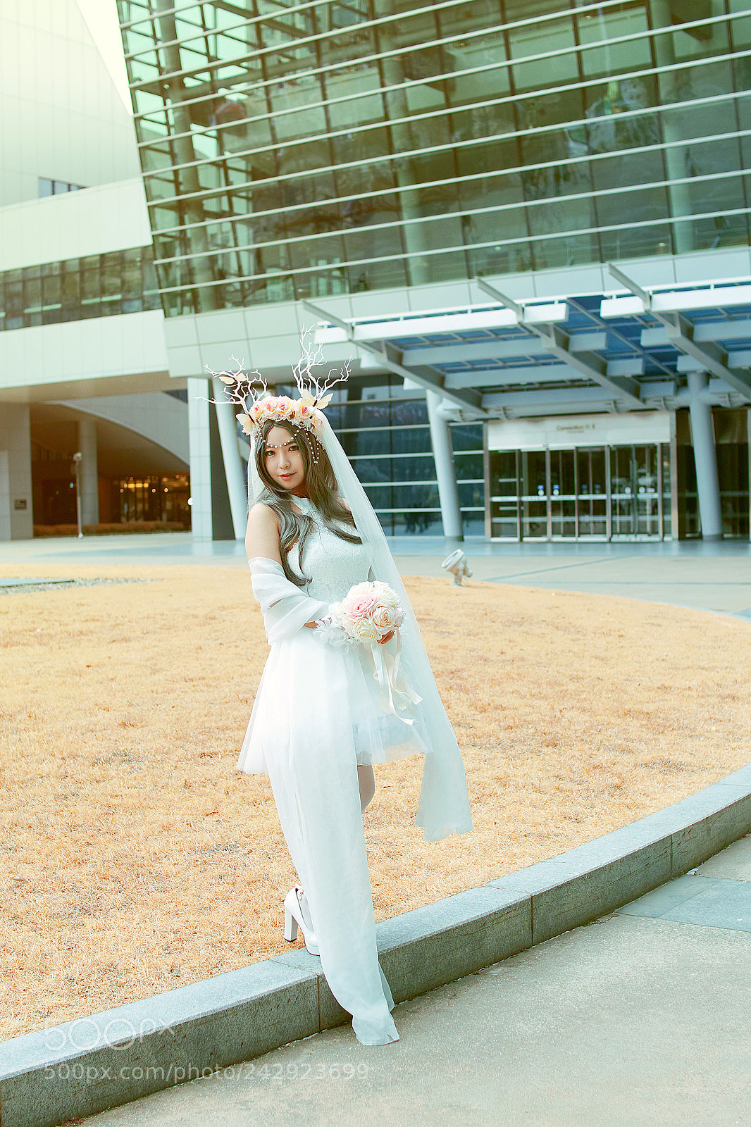 Sigma sd Quattro sample photo. Dress photography