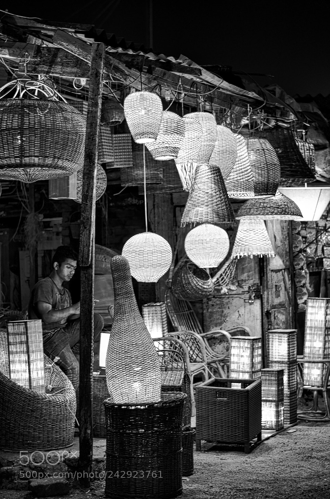 Nikon D5100 sample photo. Black and white lantern photography