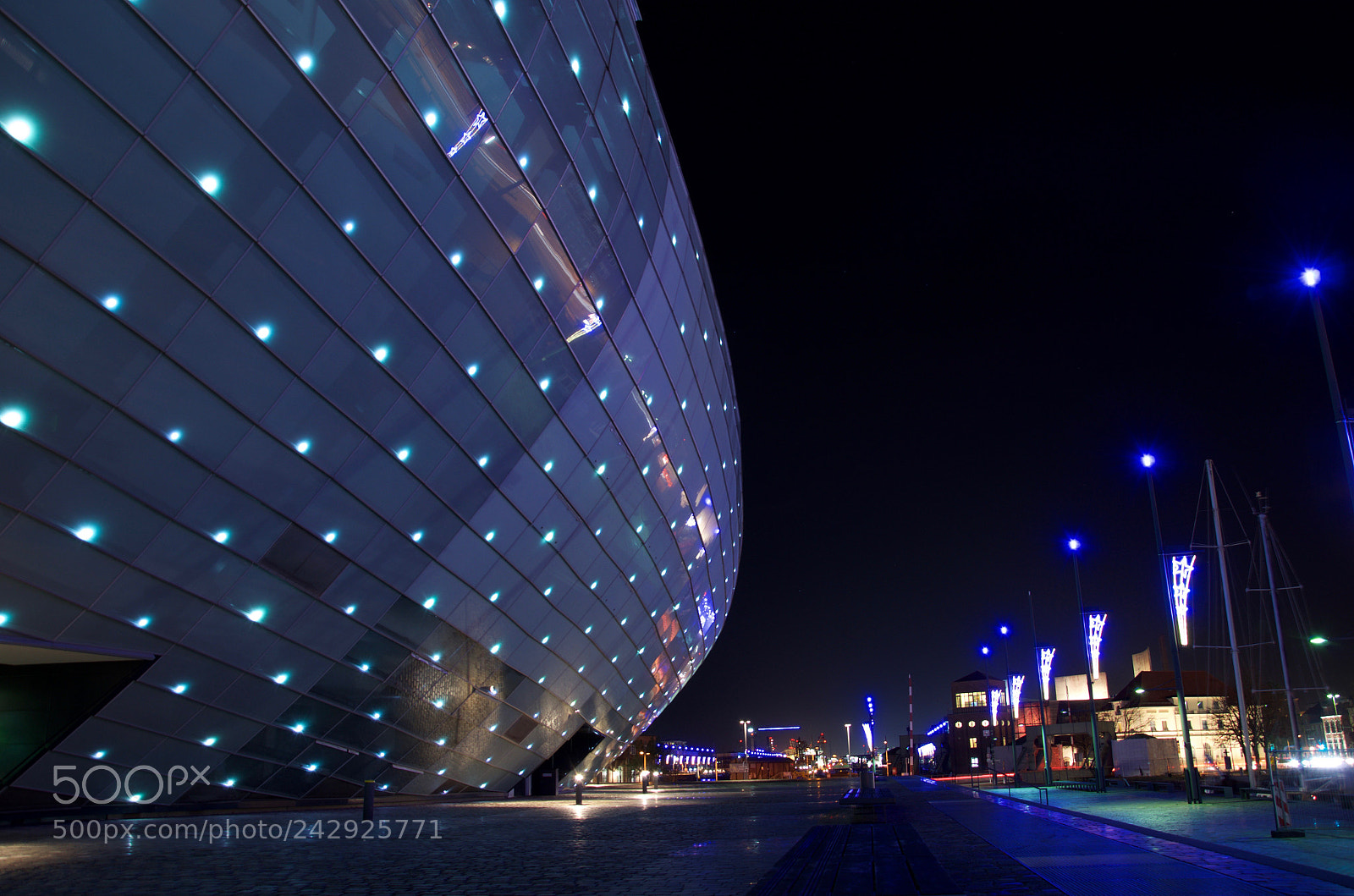 Nikon D5100 sample photo. Bremerhaven klimahaus photography