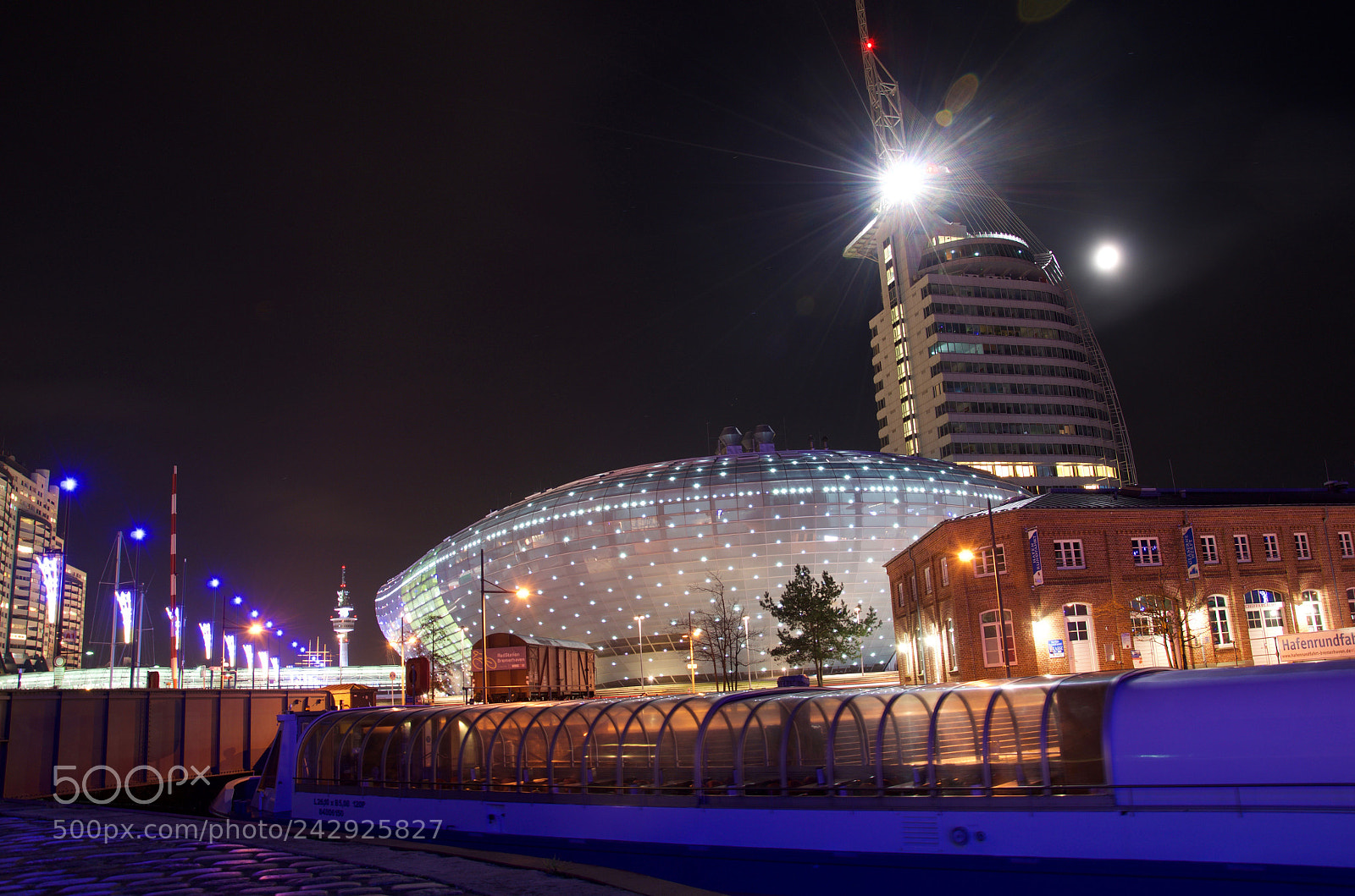 Nikon D5100 sample photo. Bremerhaven klimahaus photography