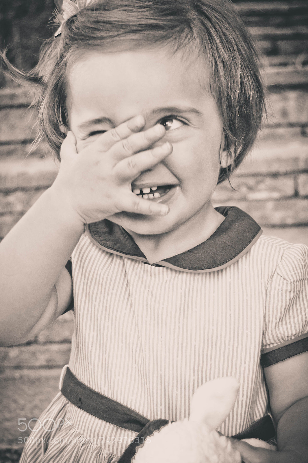 Nikon D3100 sample photo. Hide and seek photography