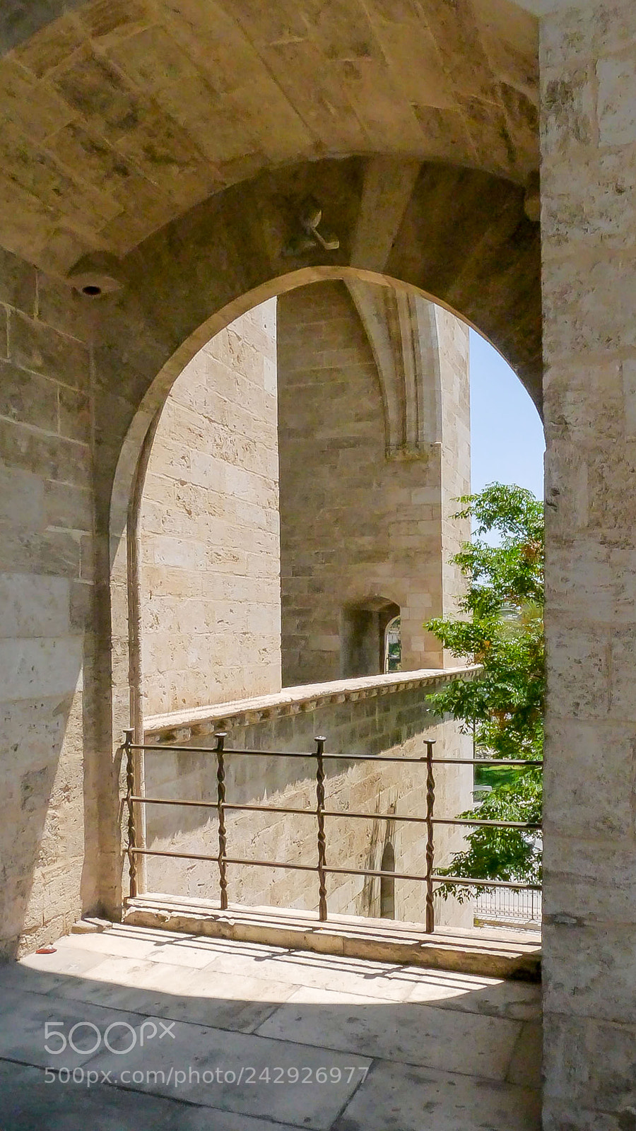 Panasonic Lumix DMC-G5 sample photo. Stone tower arch photography