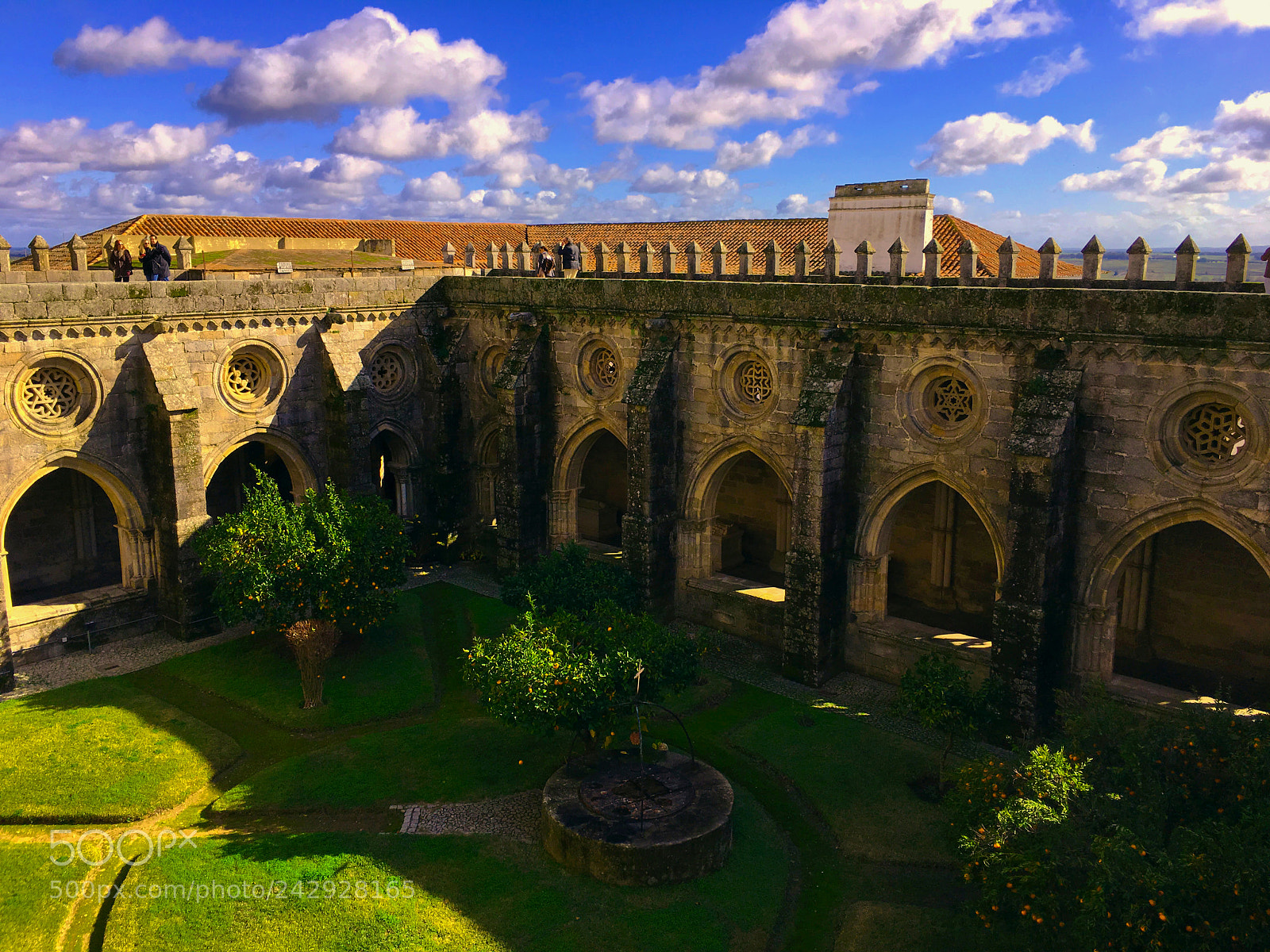 Apple iPhone 6s Plus sample photo. Claustro catedral de evora photography