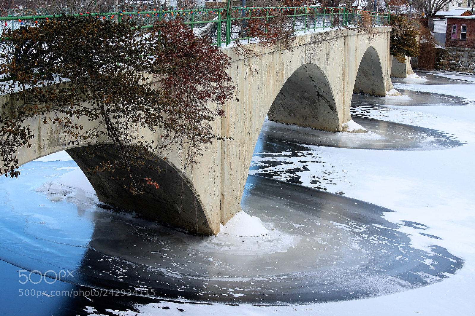 Canon EOS 1200D (EOS Rebel T5 / EOS Kiss X70 / EOS Hi) sample photo. Icy bridge photography