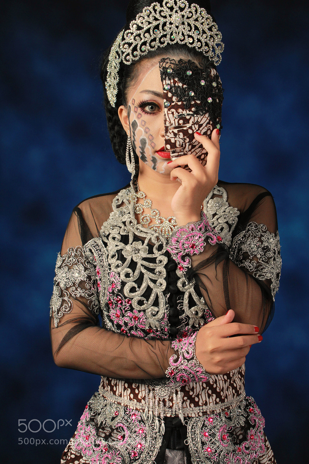 Canon EOS 1300D (EOS Rebel T6 / EOS Kiss X80) sample photo. Indonesian art photography