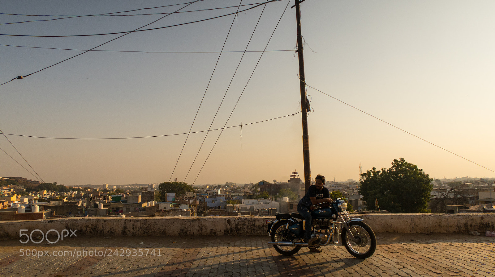 Canon PowerShot G7 X Mark II sample photo. Bike man photography