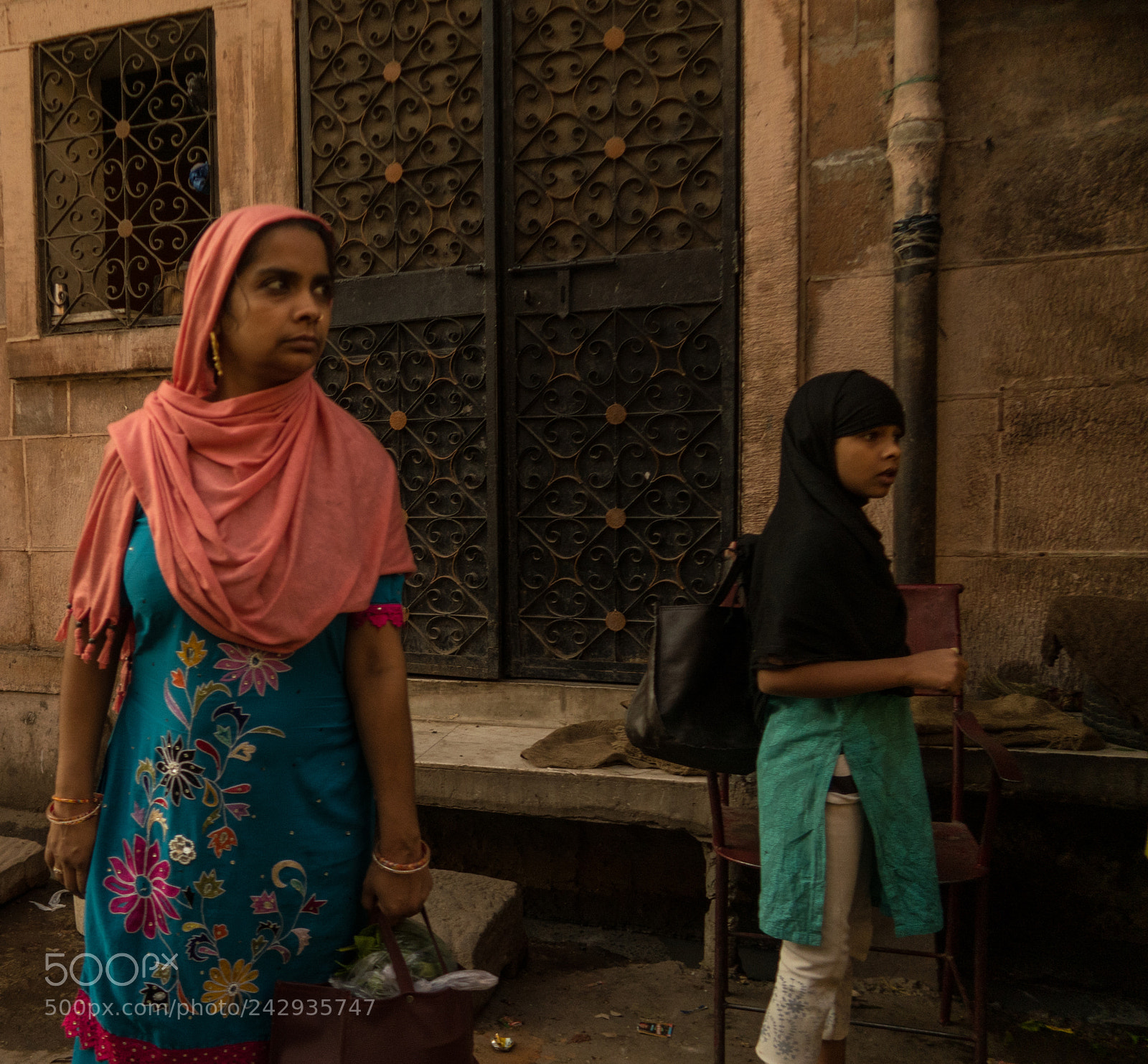 Canon PowerShot G7 X Mark II sample photo. Hindu women photography
