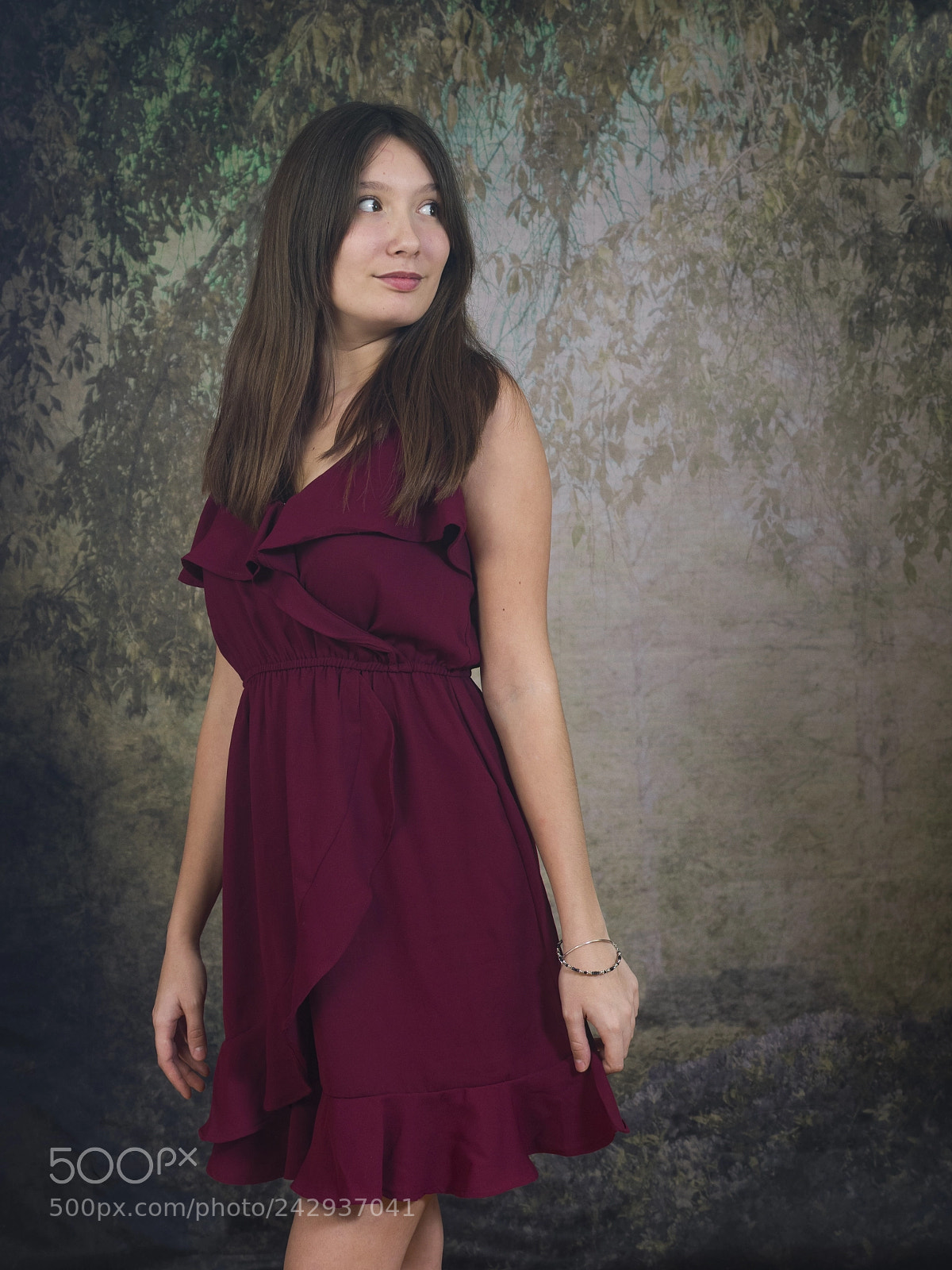 Olympus OM-D E-M1 sample photo. Young woman wearing a photography