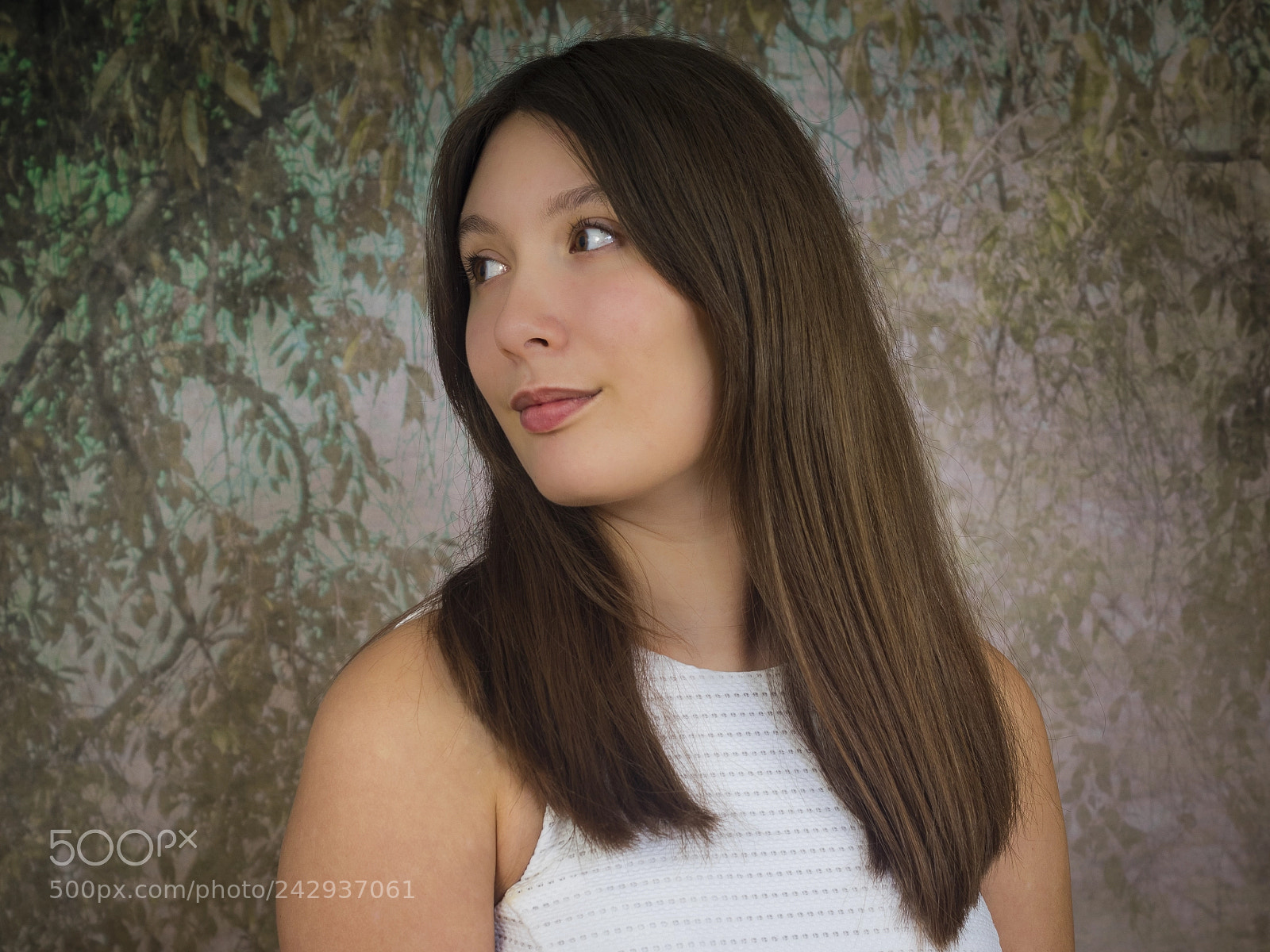 Olympus OM-D E-M1 sample photo. Young woman wearing a photography