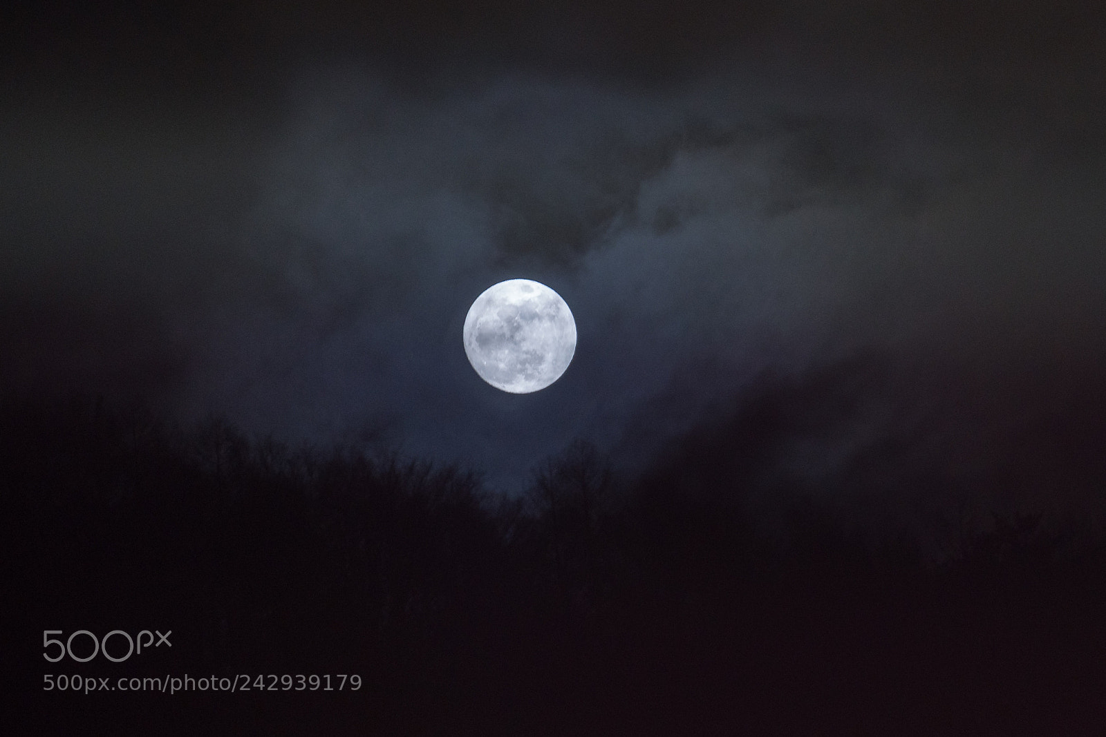 Sony a7R III sample photo. First moonrise of 2018 photography