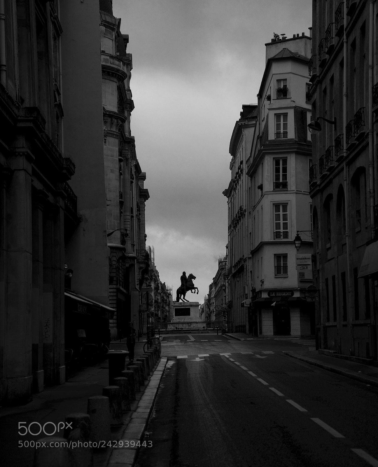 Sony a7 sample photo. Paris photography