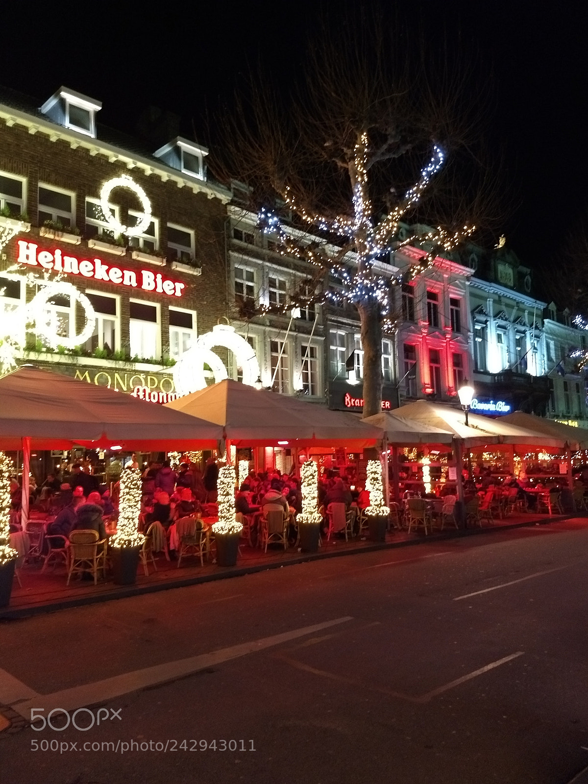 Motorola Moto G (5) Plus sample photo. Maastricht by night photography