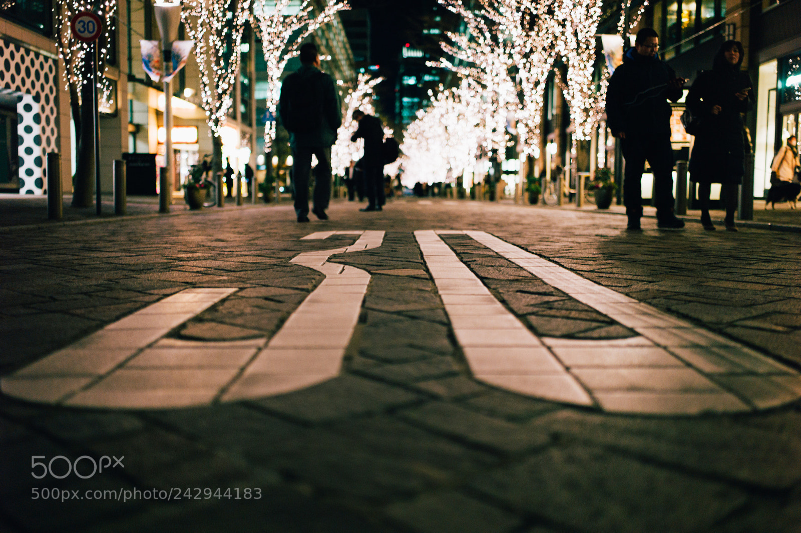 Leica M9 sample photo. Iluminated 30 photography