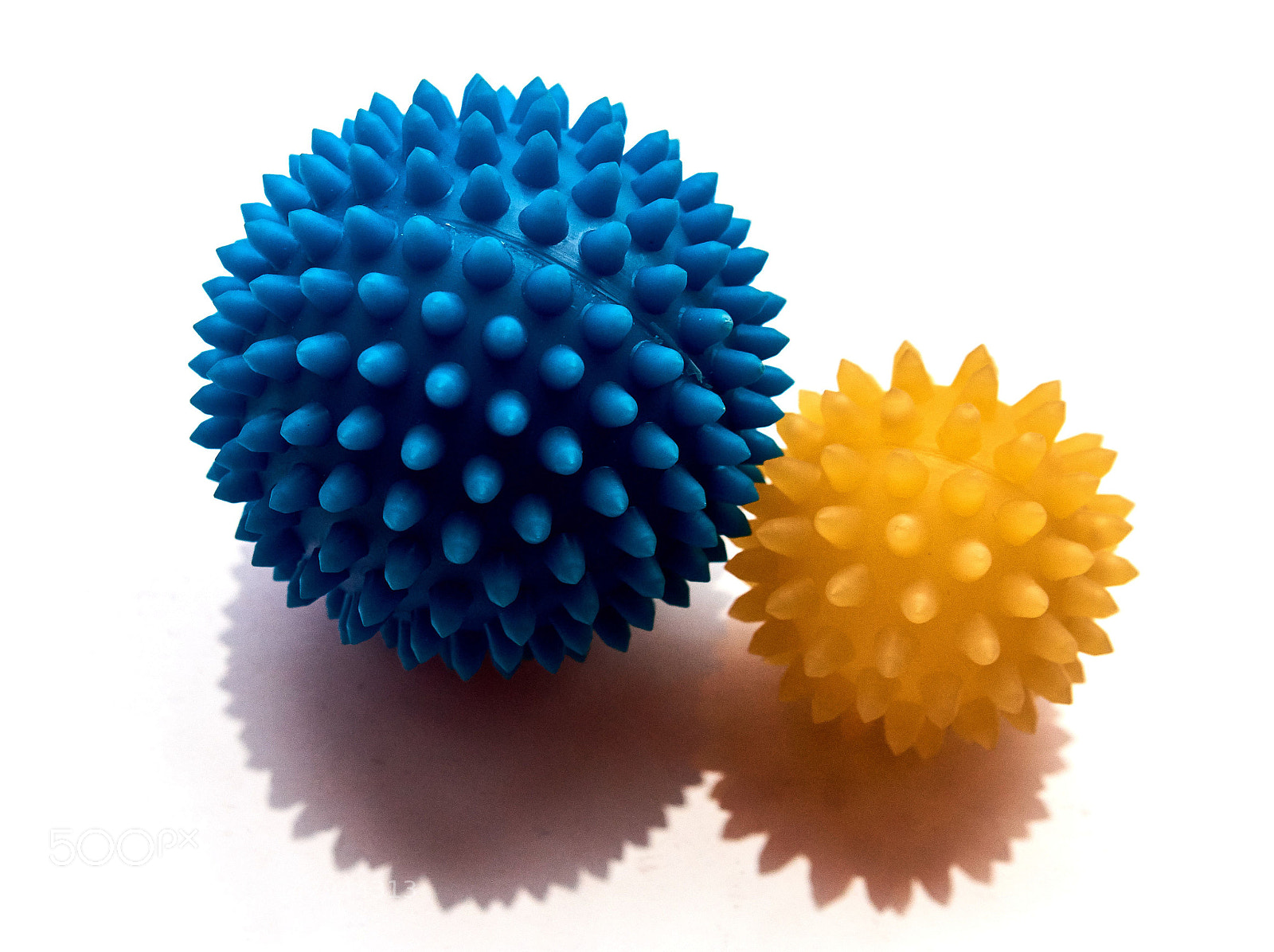 Nikon D7100 sample photo. Spiked balls photography