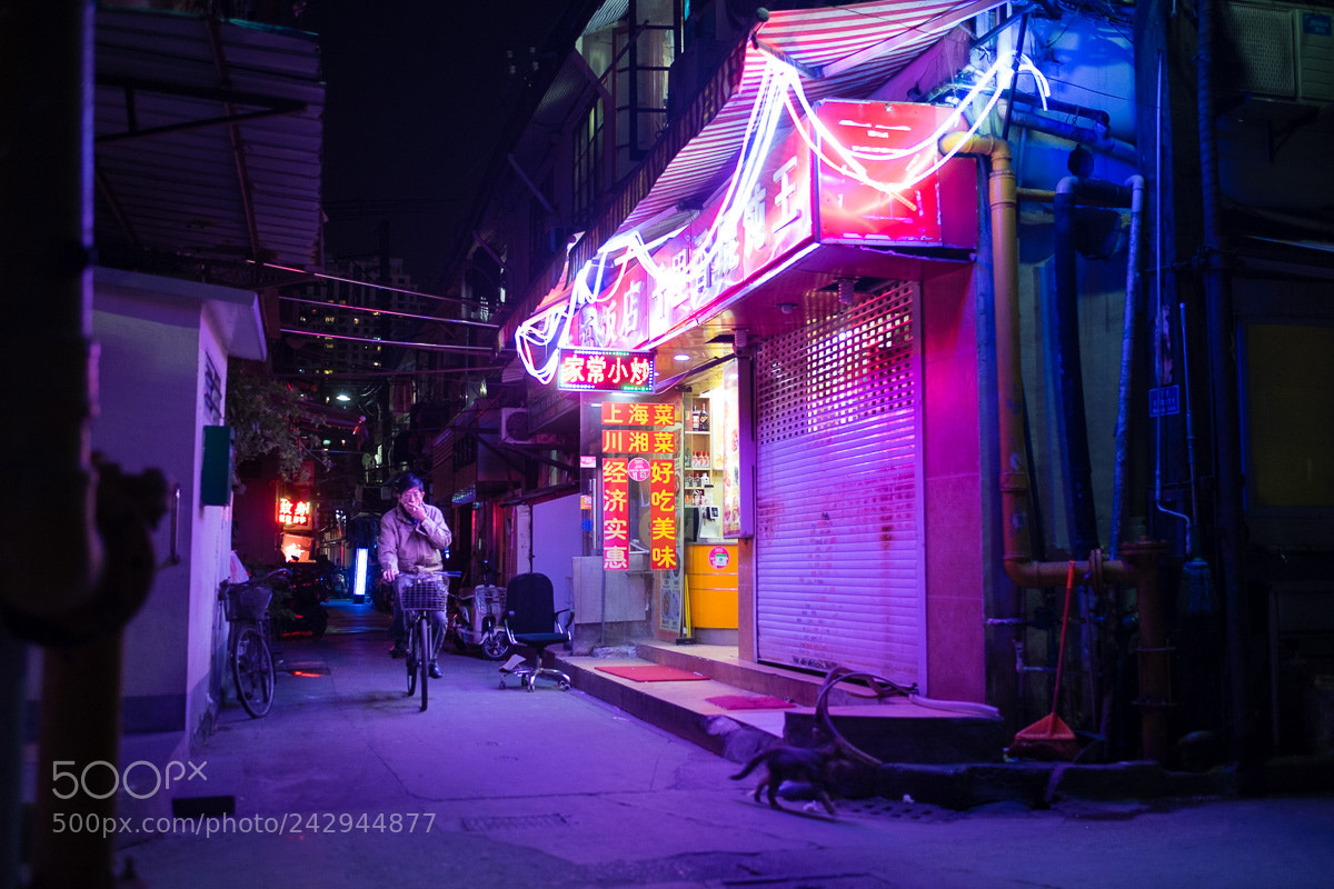 Fujifilm X-T1 sample photo. Back alley ride. photography
