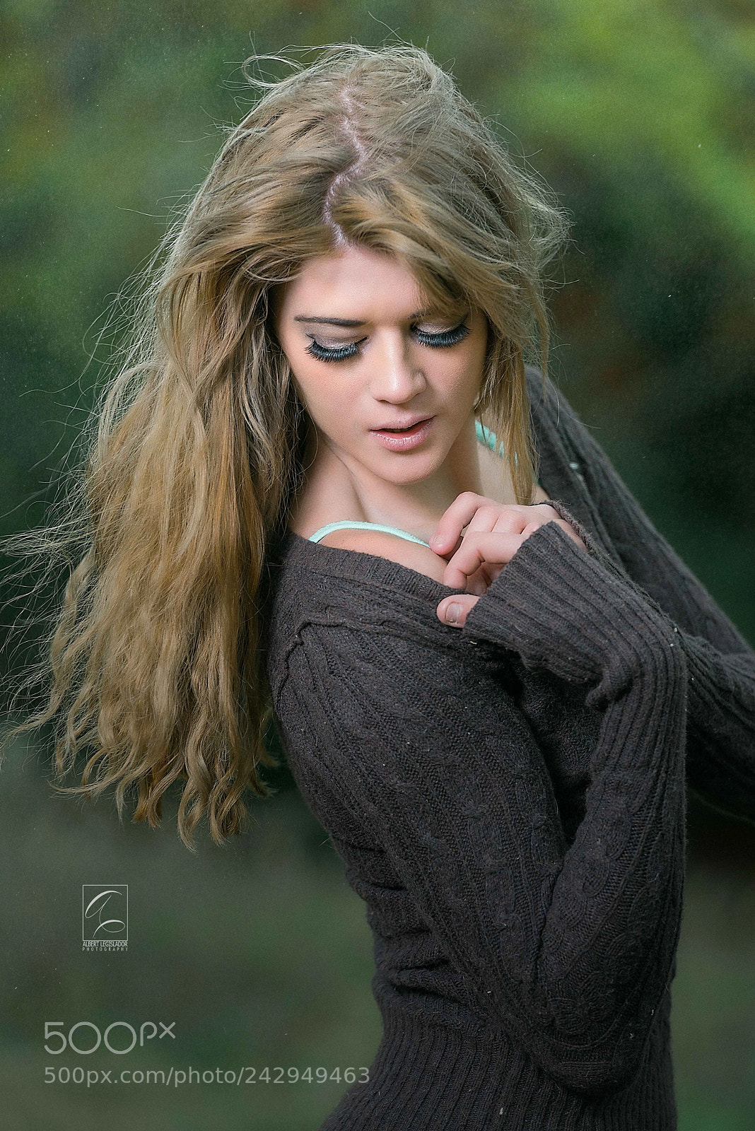 Nikon D800 sample photo. Sweater mode photography