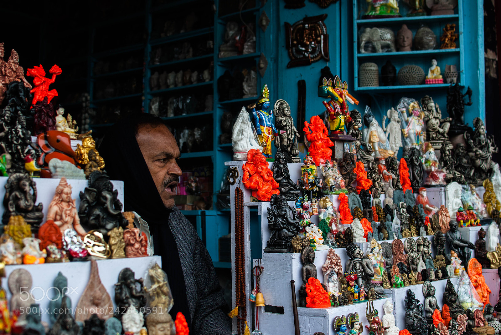 Nikon D3000 sample photo. Scattered photography