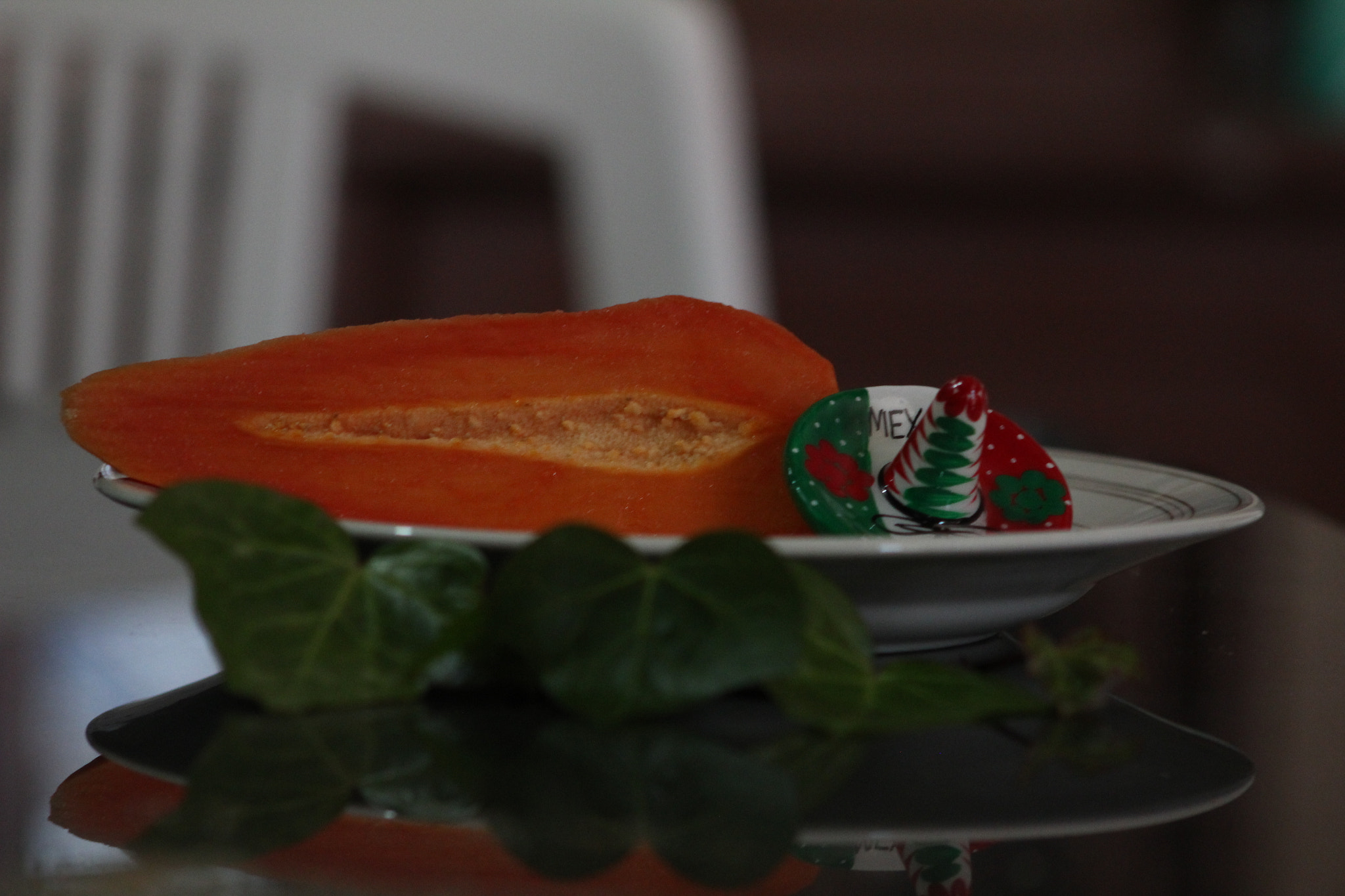 Canon EOS 1300D (EOS Rebel T6 / EOS Kiss X80) + EF75-300mm f/4-5.6 sample photo. Papaya mexicana photography