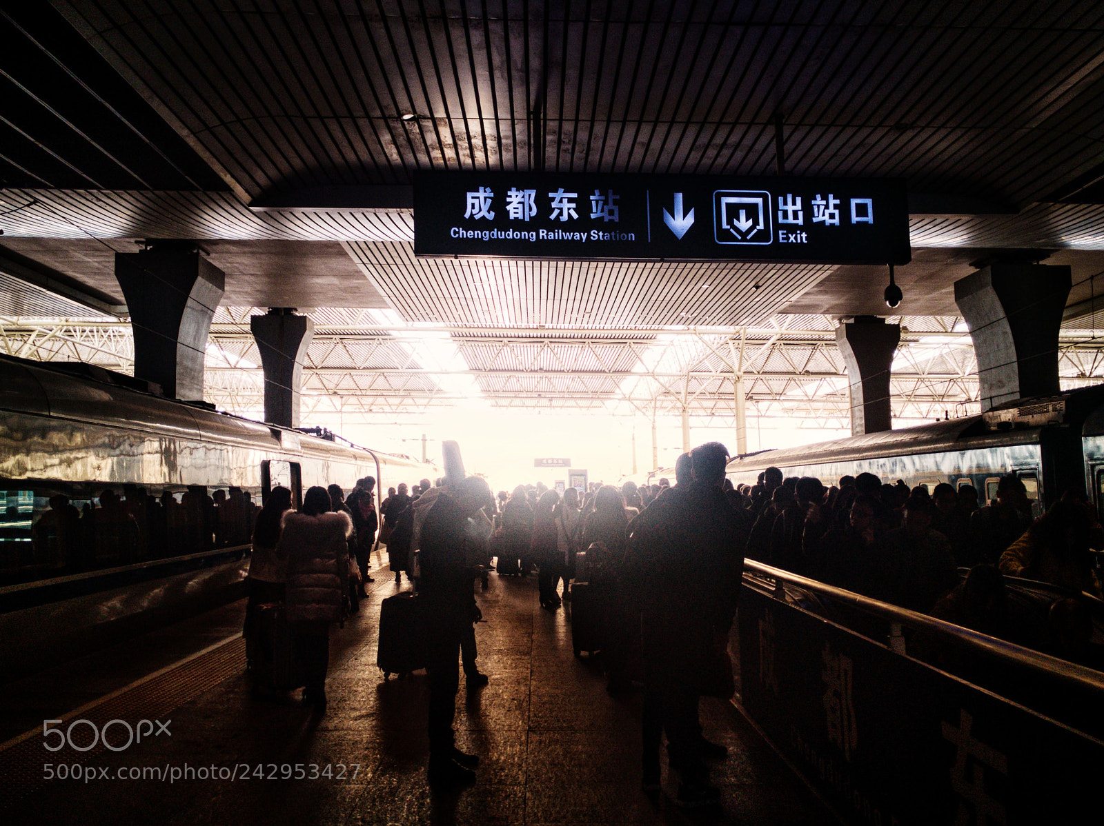 HUAWEI Mate 9 sample photo. Train station photography