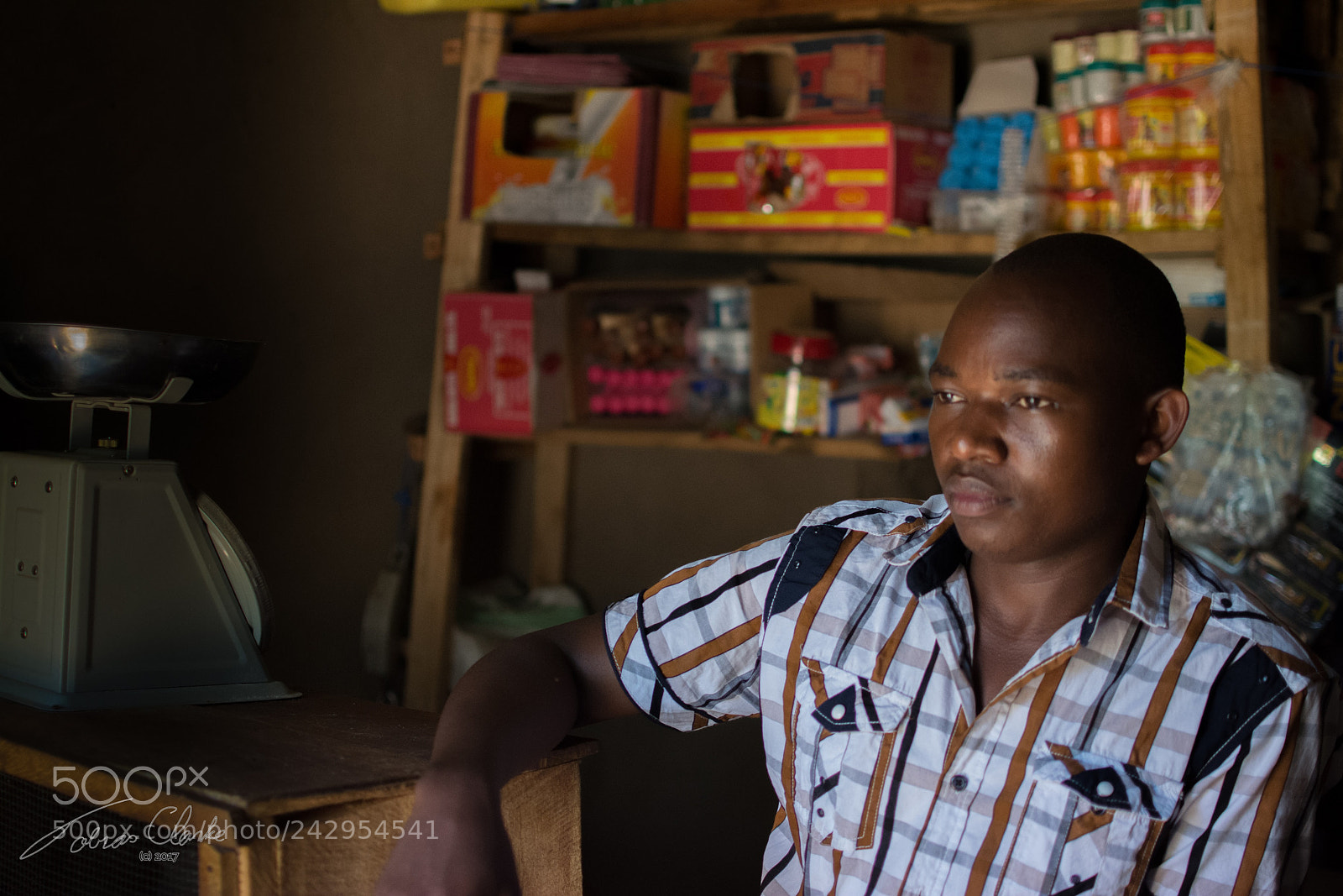 Nikon D7100 sample photo. Shop owner photography