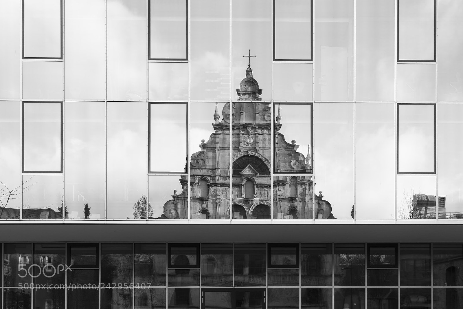 Sony a7 sample photo. Facade and church photography