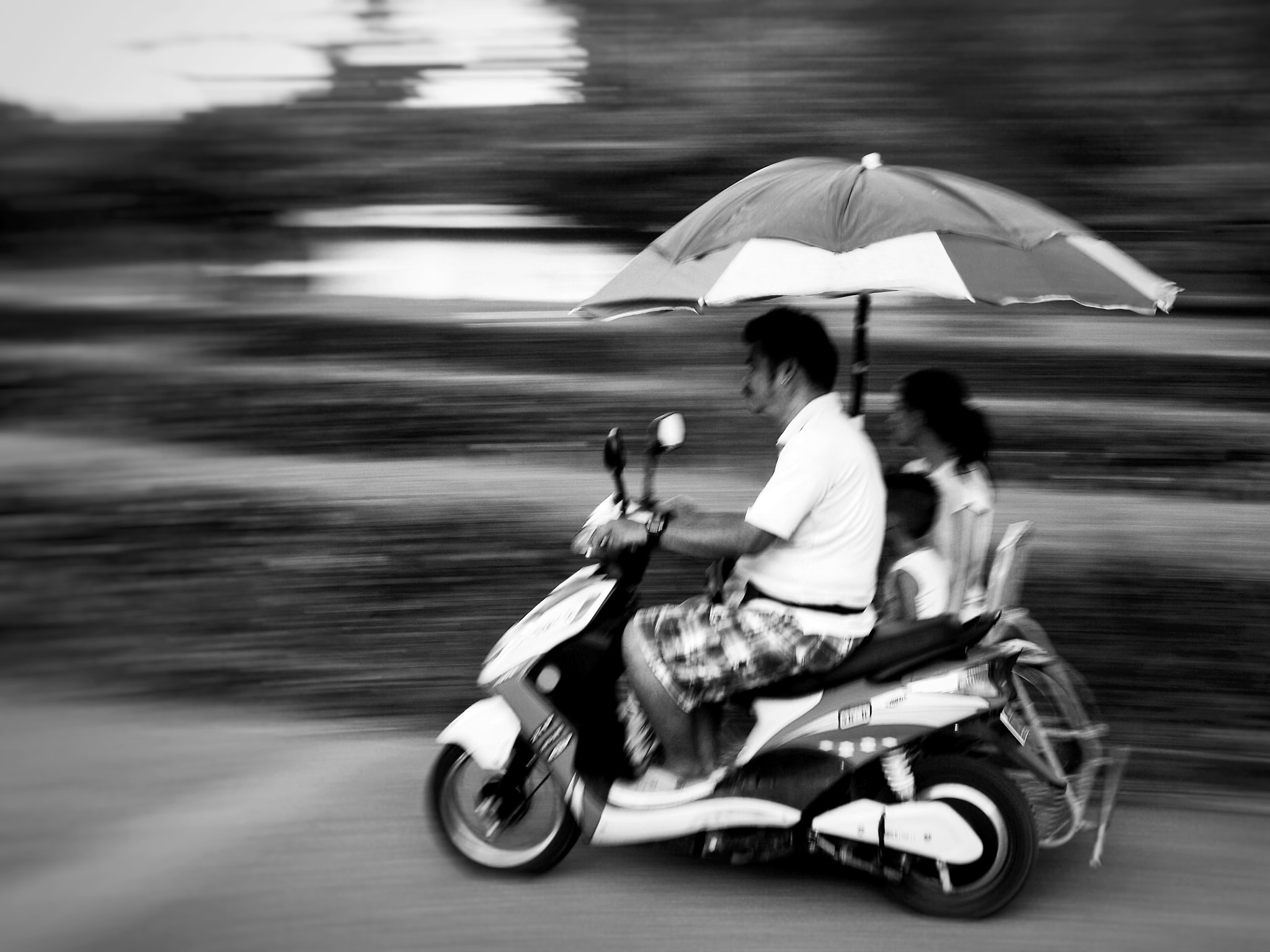 Panasonic Lumix DMC-G2 sample photo. Afternoon ride photography