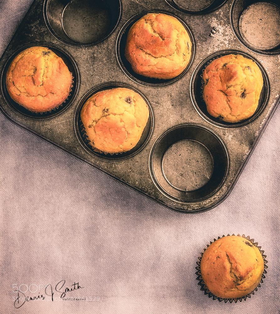 Nikon D4 sample photo. Tin muffins photography