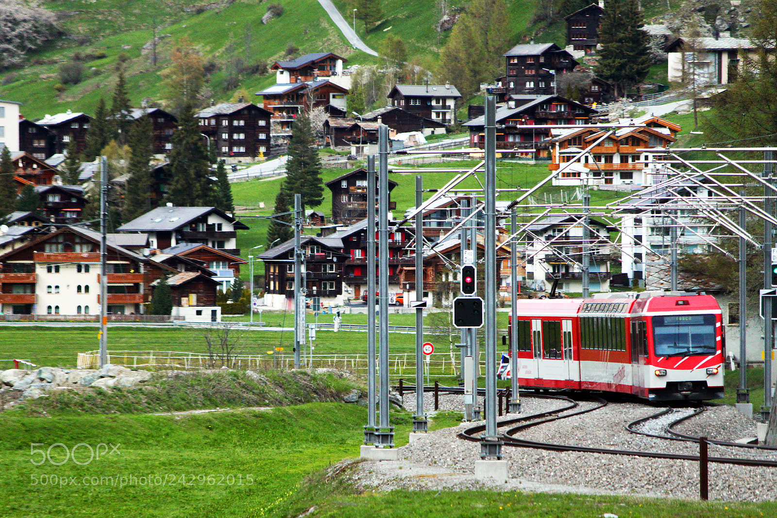 Canon EOS 500D (EOS Rebel T1i / EOS Kiss X3) sample photo. Zermatt, switzerland photography